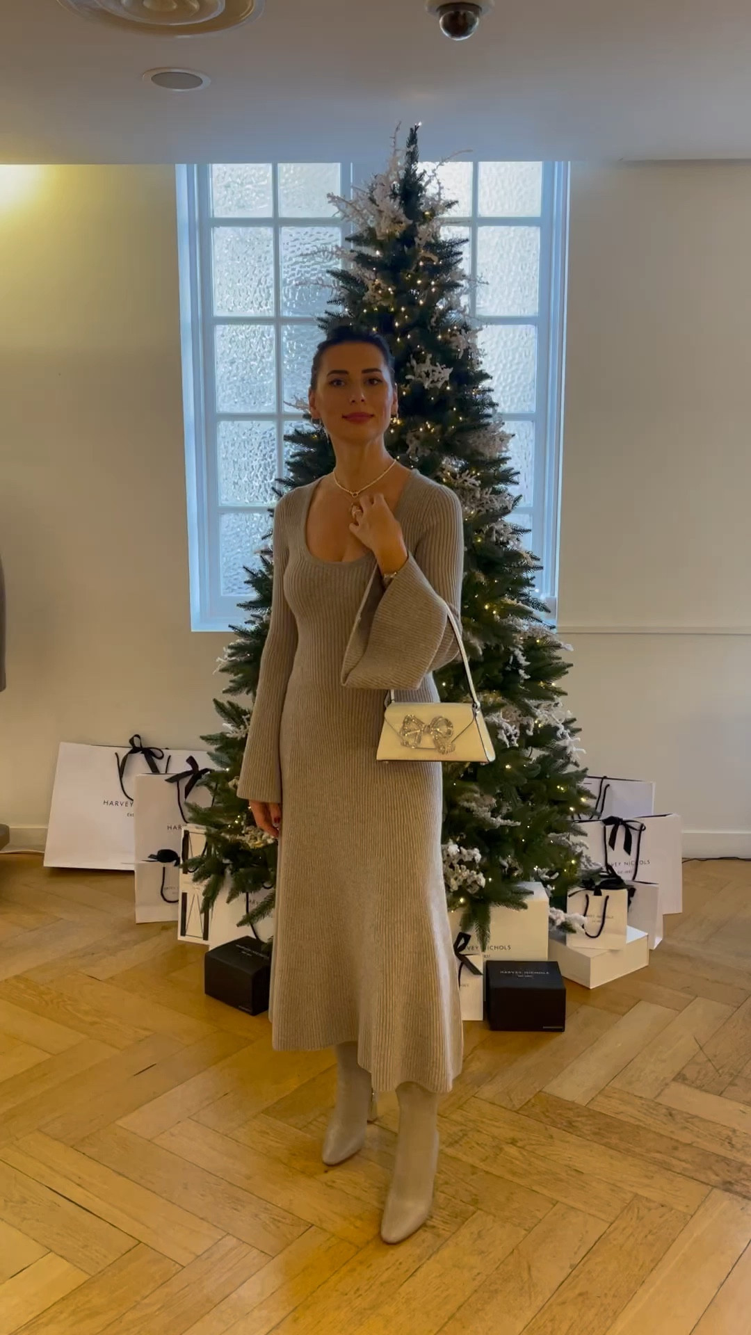 Feminine smart casual style for the holiday season 👢✨

#LTKeurope #LTKSeasonal #LTKHoliday