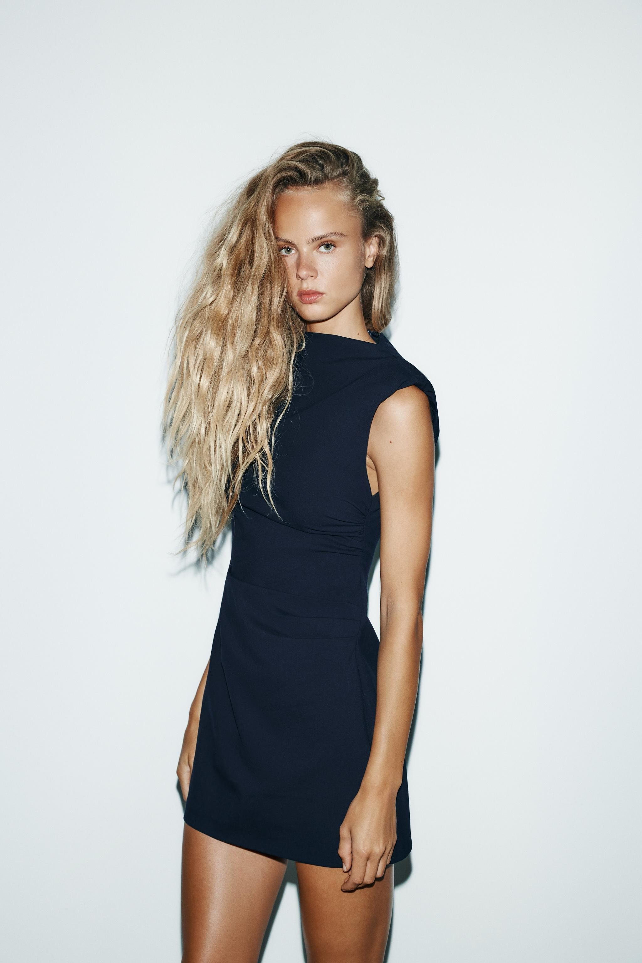 SHORT DRESS WITH SHOULDER PADS | Zara US