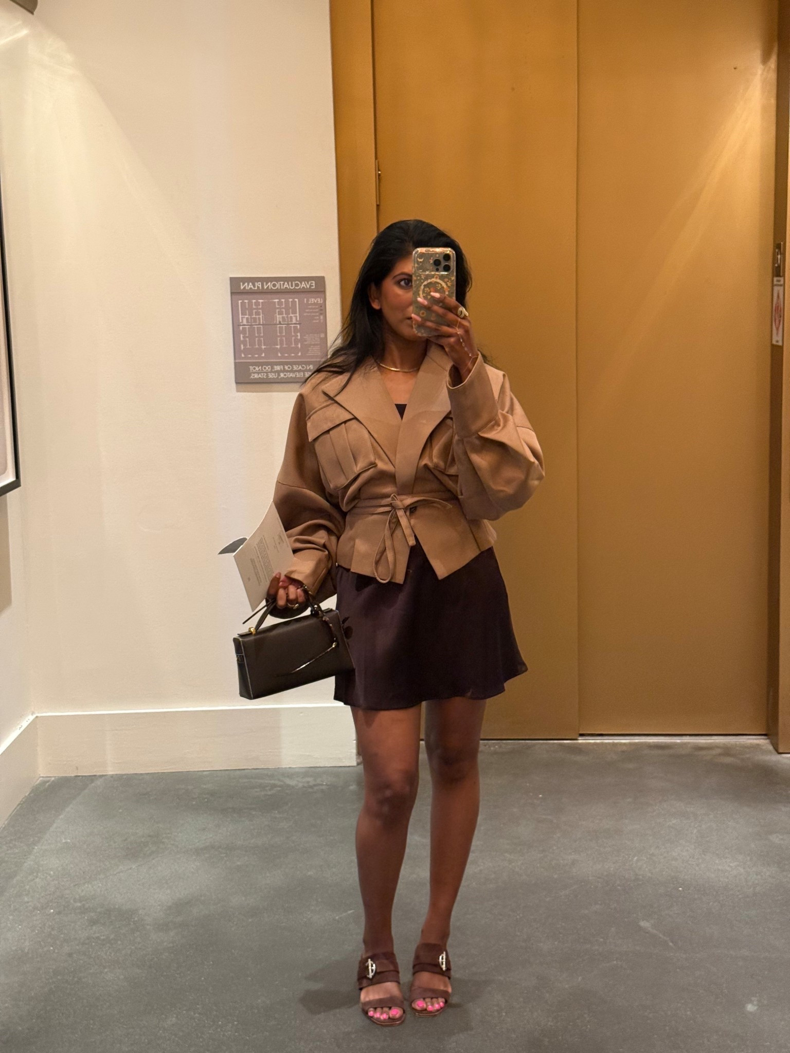 OOTD 🤎
Shoe: Hermes
Bag: Loro Piana

#LTKgrwm #LTKootd