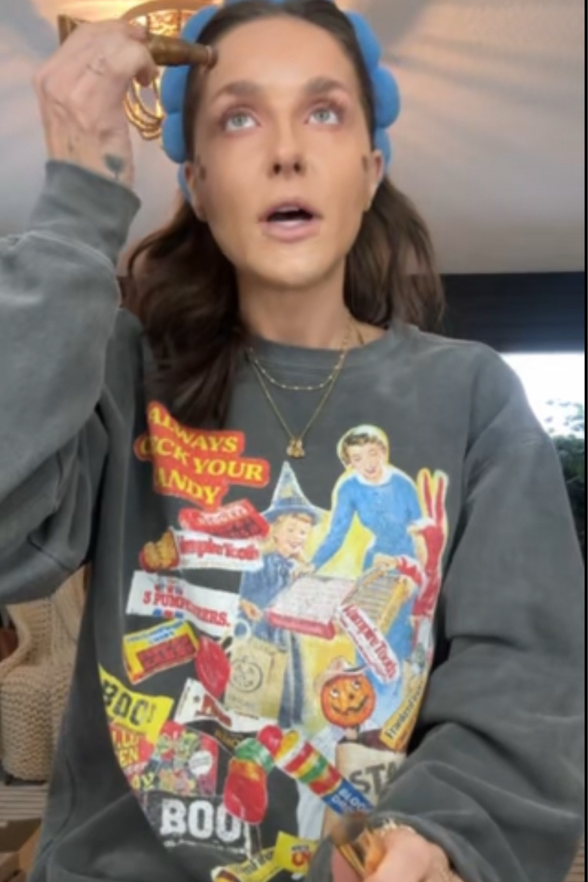 Liquid bronzer, blush and highlight how to! #mua #makeupforbeginners 
Liquid bronzer: Warm bronze
Blush: Picante
Highlighter: Pearl glow or Charlotte Tilbury Spotlight
Concealer: Hour Glass sepia or Tarte Creaseless color 29n
Kosas powder: Airy, or Candy

#LTKSaleAlert #LTKBeauty #LTKHoliday