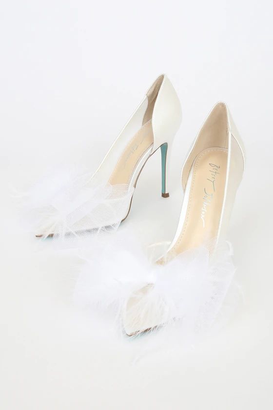 SB-Susn2 Ivory Mesh Bow Pointed-Toe Pumps | Lulus (US)
