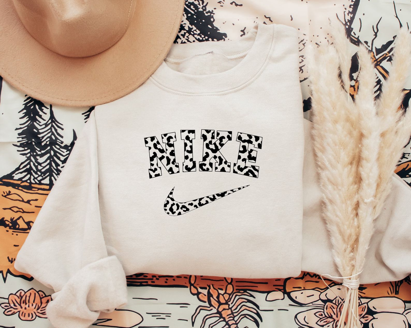 Vintage Double Outlined Inspired Sweater Leopard Cheetah Sweatshirt Crewneck Hoodie | Etsy (US)