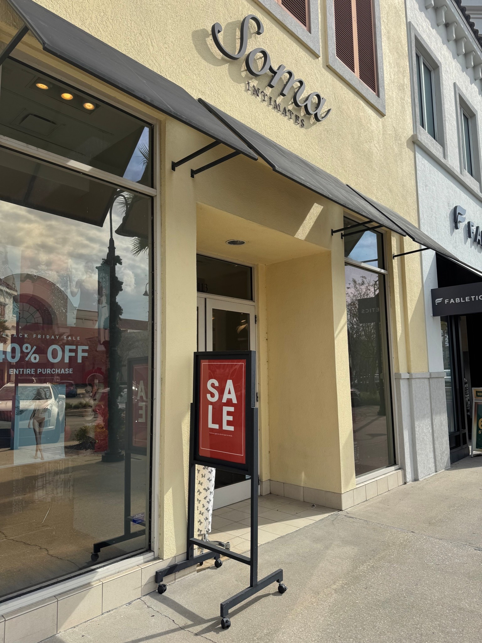 Found the best padded bralette! And it’s 50% off 

#LTKCyberWeek