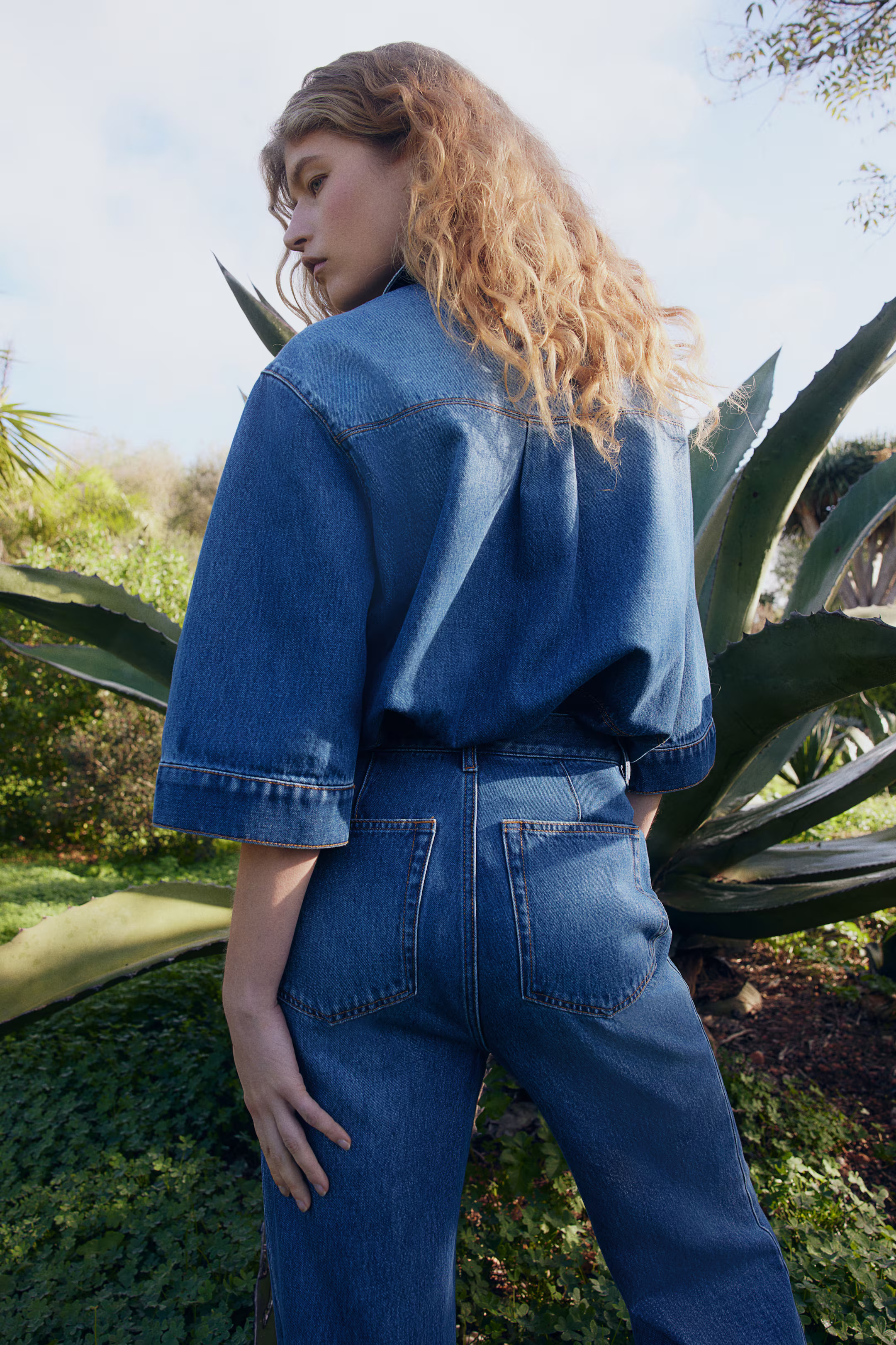 Flared jeans - Denim blue - Ladies | H&M GB | H&M (UK, MY, IN, SG, PH, TW, HK)