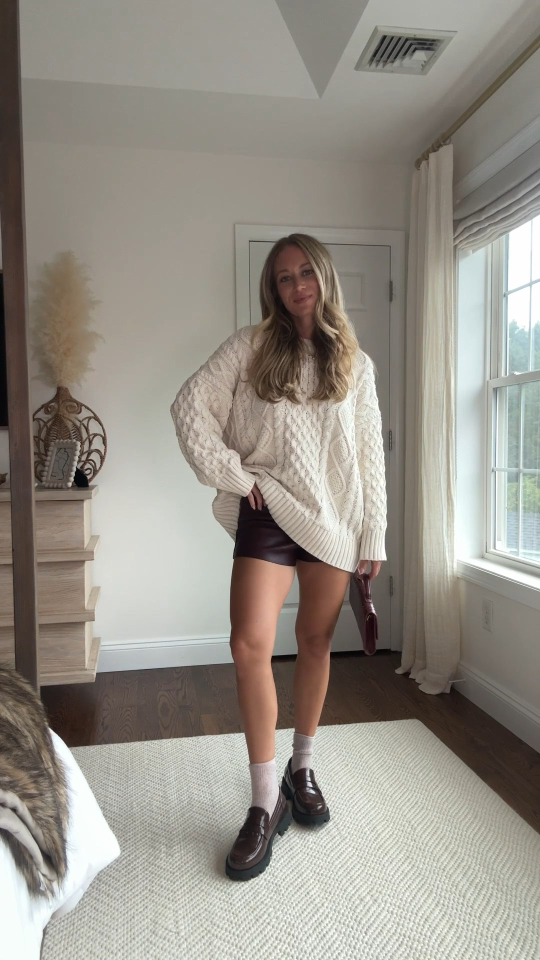 Abercrombie LTK Fall sale🍂cream sweater in  size small with leather micro shorts paired with a chunky knit sock and a platform loafer in size 7.5✨


Abercrombie chunky knit sweater, vegan leather micro shorts, fall fashion, fall outfits, fall sale, oversized sweater 


#LTKStyleTip #LTKFallSale #LTKFindsUnder100