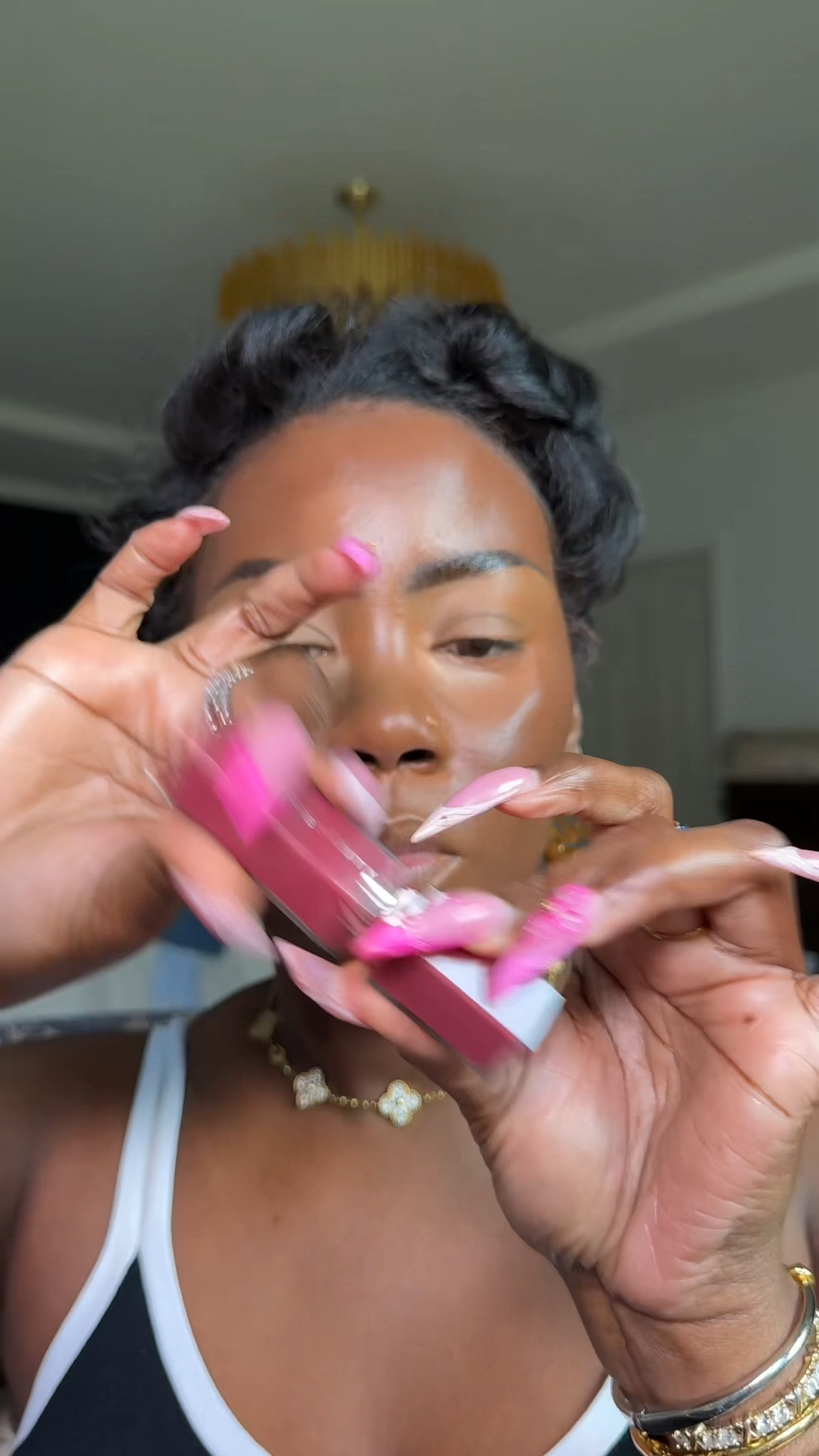 Makeup in 30 💕

#LTKFindsUnder100 #LTKBeauty #LTKFindsUnder50