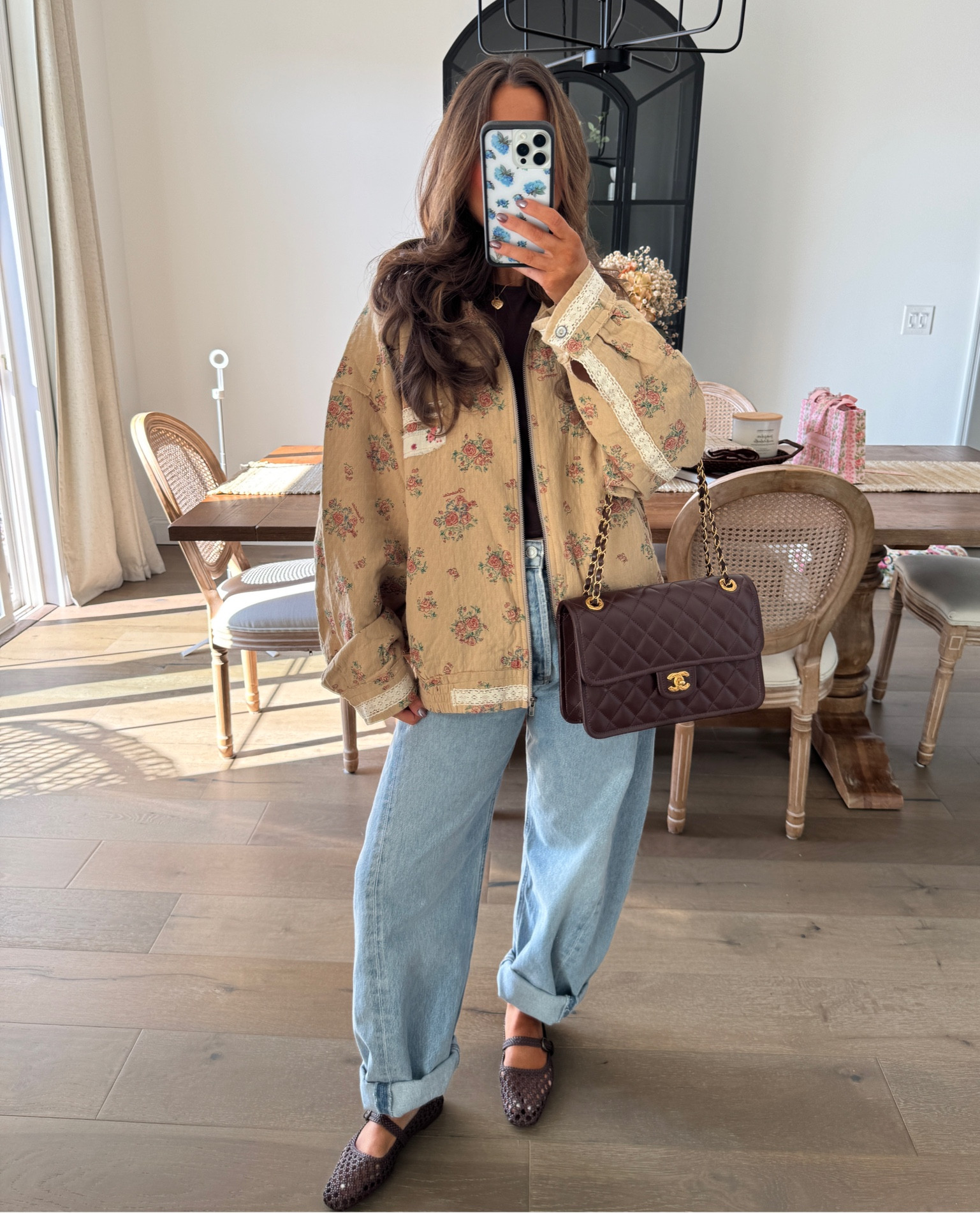 Rustic charm meets timeless elegance — this floral barn jacket is the perfect layer for crisp fall days. With its cozy warmth and romantic floral detailing, it’s a countryside classic reimagined for the season.

#LTKSeasonal #LTKTravel #LTKStyleTip