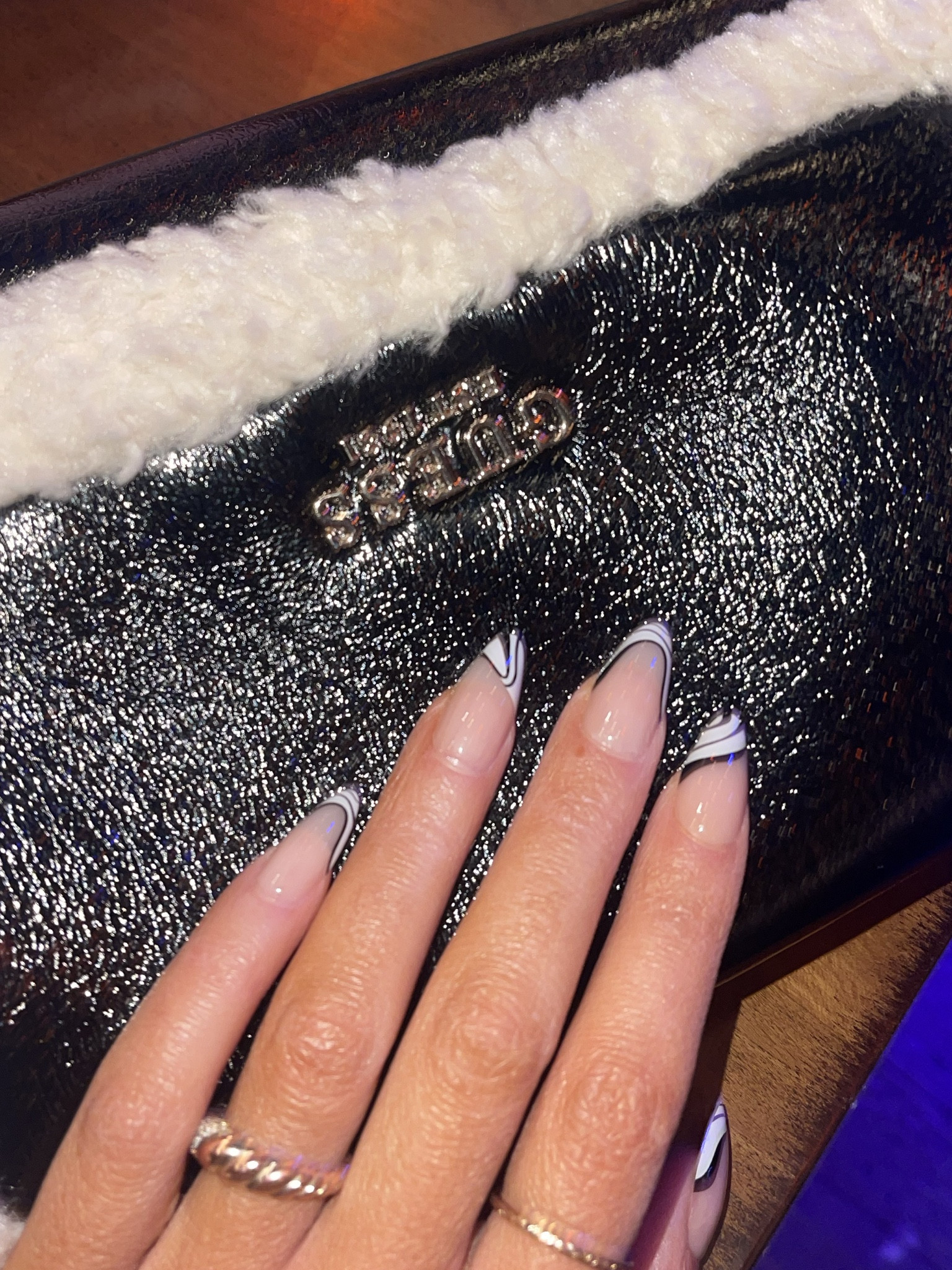 Press on nails 🖤 #pressonails #glamnetic #nailideas

#LTKstyletip #LTKbeauty