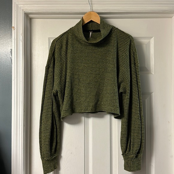 Free People Cropped, Waffle Knit Turtleneck Sweater with Thumb-Hole Detail | Poshmark