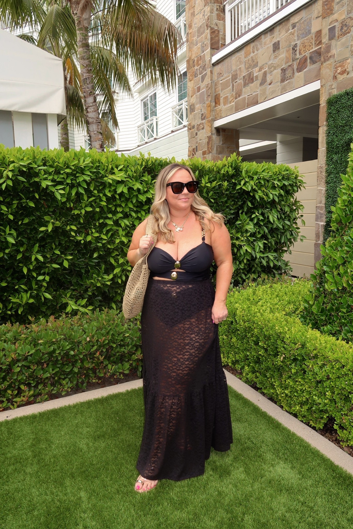 Midsize Amazon swimsuit size XL 
Lace skirt great as cover up! Size MEDIUM 

Swimsuit, midsize style, resort wear, pool outfit, beach style, travel style, vacation outfit, petite style, Aerie, Amazon fashion, Amazon finds 



#LTKPetite #LTKSummerEdit #LTKStyleTip