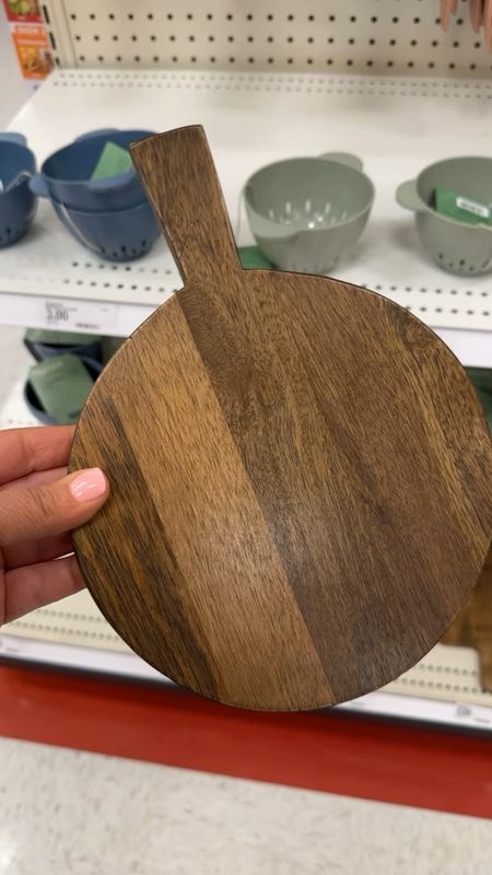 Look how cute this new cutting board is from the Figment line at Target which comes in the circle or rectangular shape. They also have stoneware mini bowls and berry bowls. I’m also loving this green color they have for the tools. 

Target, Figment finds, mini cutting boards, silicone utensils sets, stoneware bowls, berry bowls 