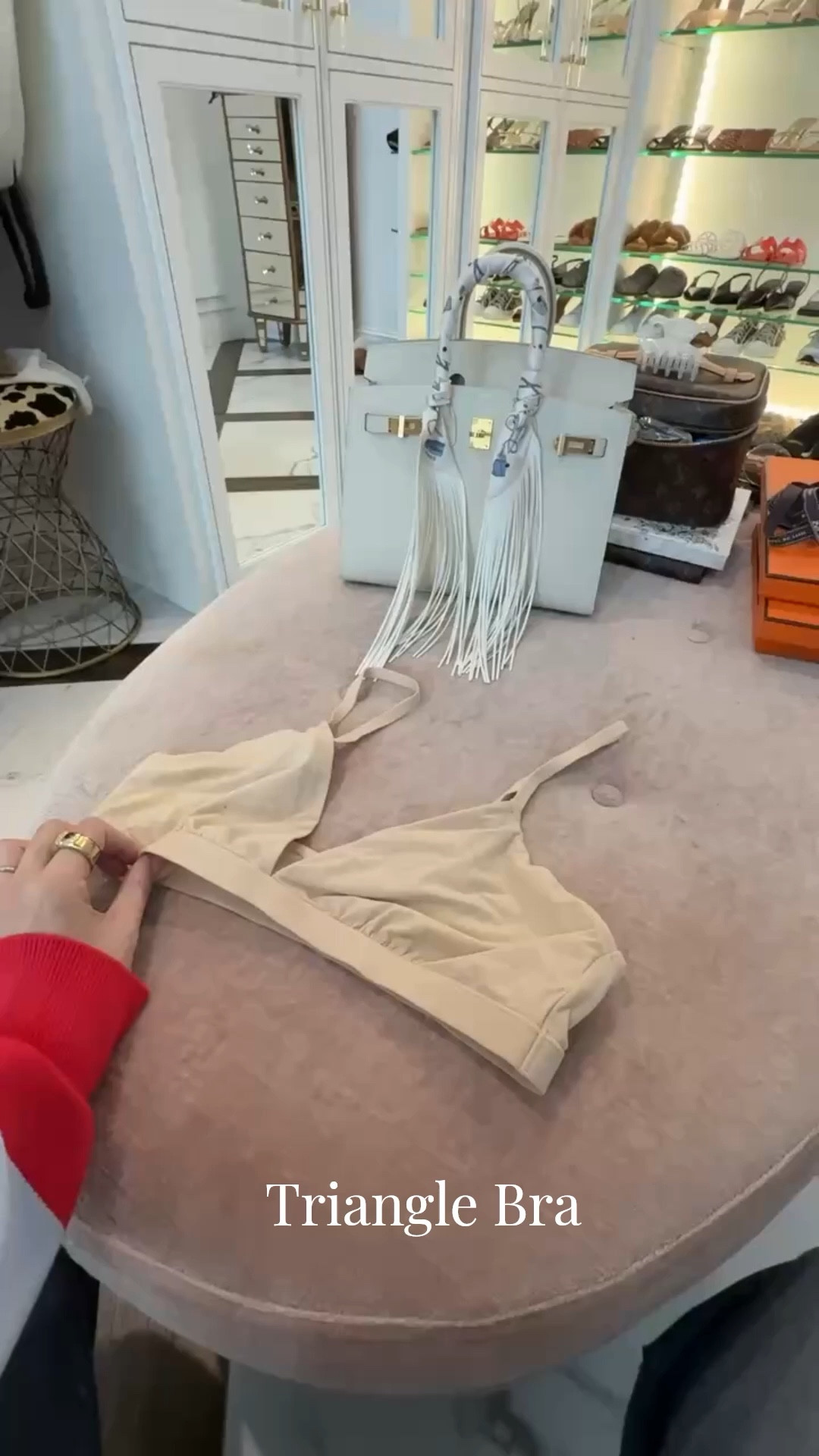 I’ve had lots of ?s about the bras i’ve been wearing this pregnancy! I’ve been loving these triangle bras from OEAK! This one is one of my favorites and under $20! 

Bra, Wireless bra, Triangle bra, Maternity, Pregnancy bra, Amazon finds, Amazon bras, Emily Ann Gemma

#LTKmomlife #LTKstorytime #LTKgrwm