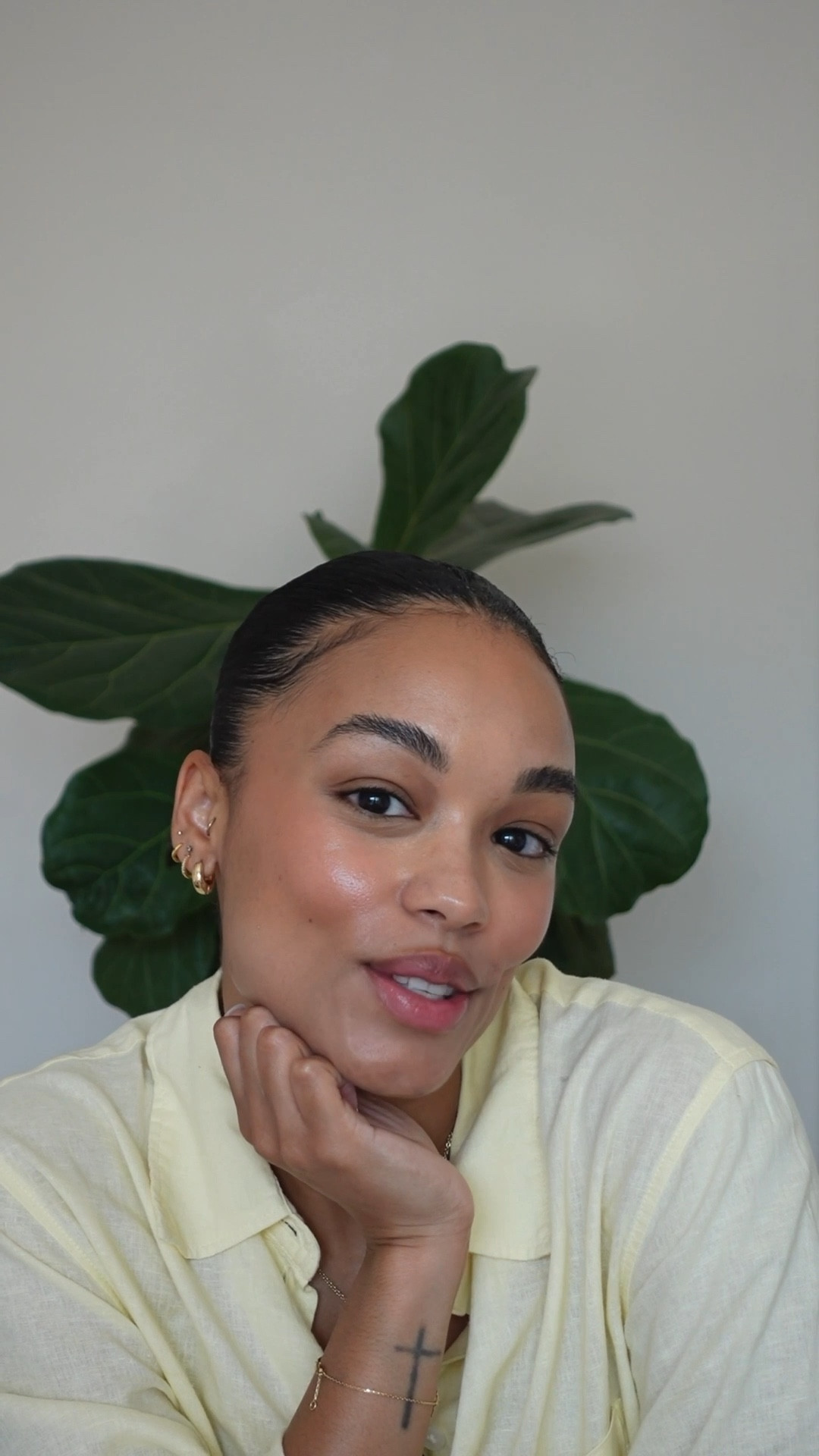 5 minute makeup 

#LTKmomlife #LTKgrwm #LTKmorningroutine