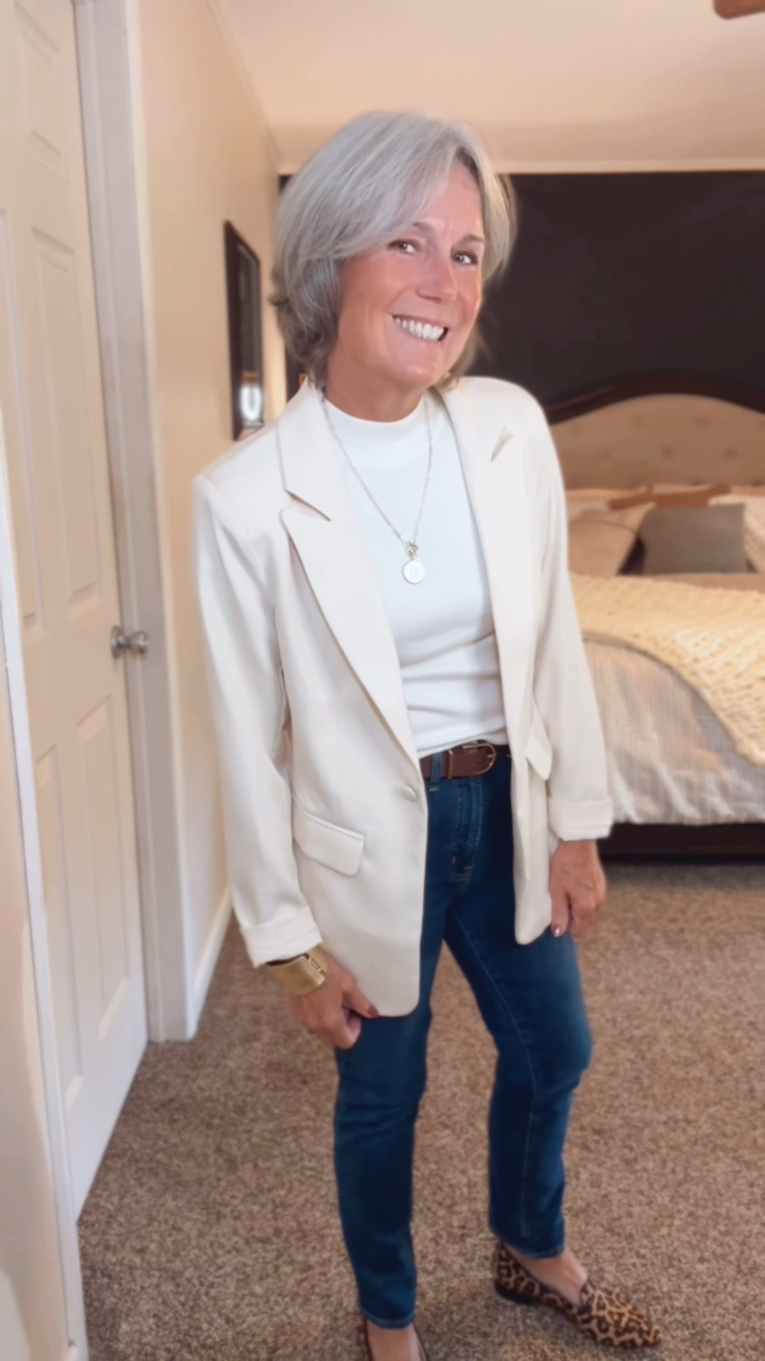 Workwear doesn’t have to be boring!

These 5 outfits keep things comfy, chic, and easy to wear for teachers + casual offices.

Which one’s your Friday vibe?


#LTKWorkwear #LTKOver40 #LTKStyleTip
