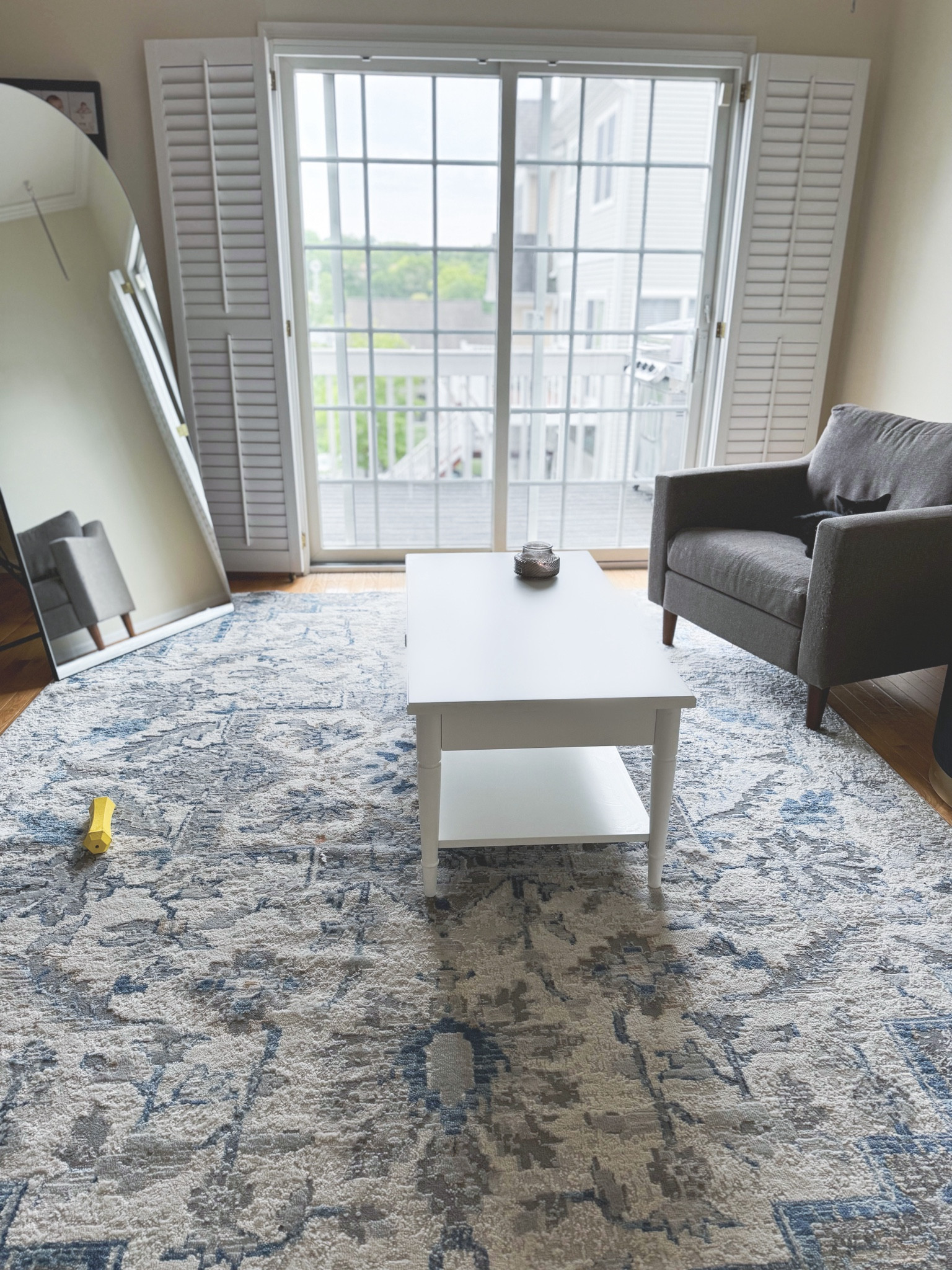 the most cozy spot in the house thanks to this area rug. @coveredbyrugs by @mohawkhome provides affordable quality stylish rugs for any room of the home. #ad #livingroomdecor #livingroom #livingroomrug #arearugs #arearug #homefinds #modernhome #chichouse #housewarming #cozyrooms #cozylivingroom #cozyvibes #ltkhome 

#LTKFamily #LTKHome #LTKFindsUnder100