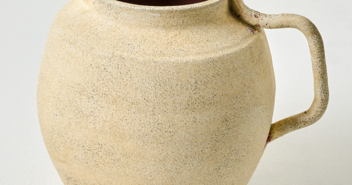 Arlo Jug Vase with Handle | Magnolia