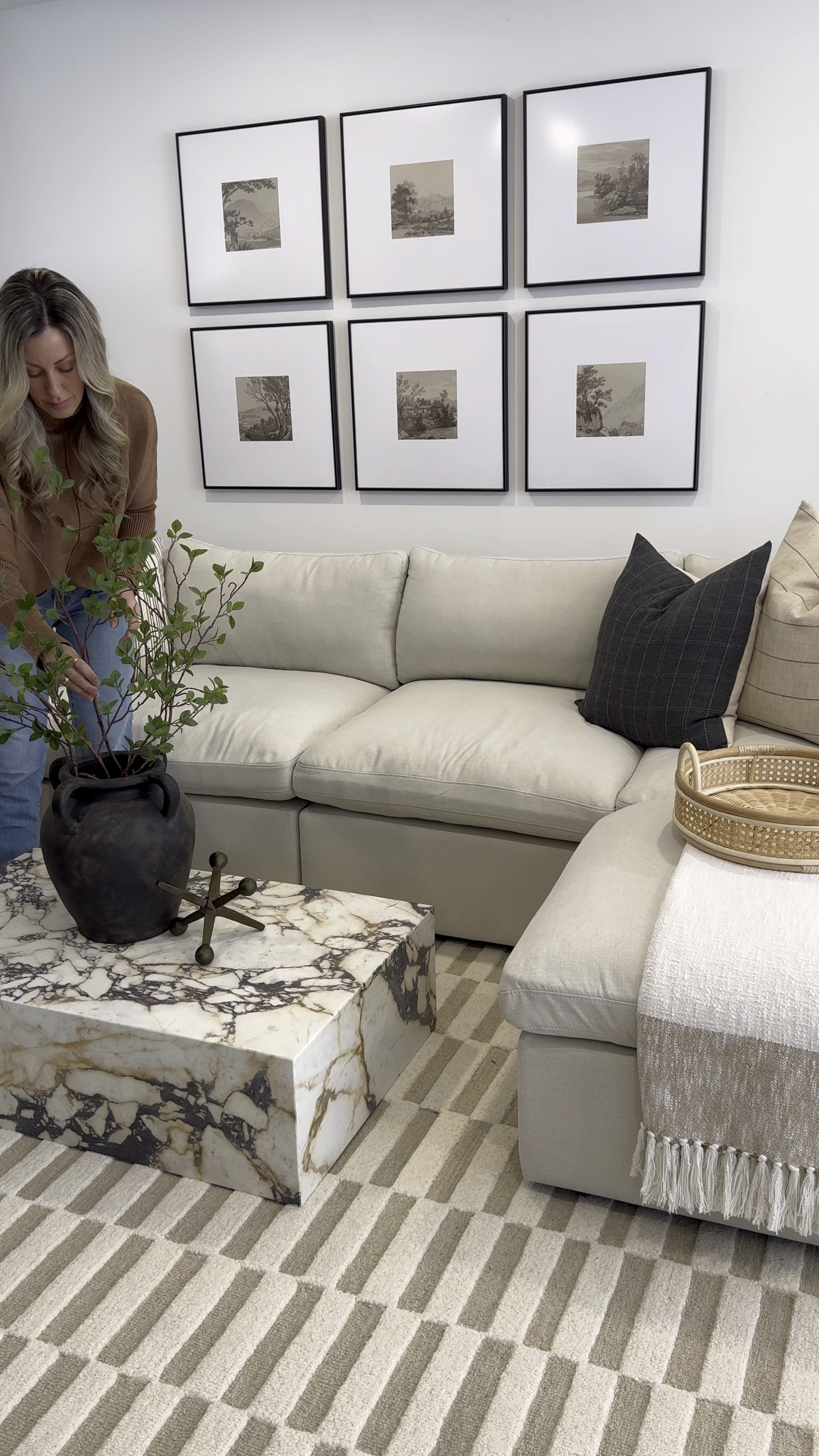 Affordable faux stems! These faux stems are beautiful and so realistic! I am loving the minimal look, perfect for winter.

#homedecor #greenery #fauxstems #decorideas #winterstyling #livingroom #livingroomdecor #coffeetablestyling

#LTKHome