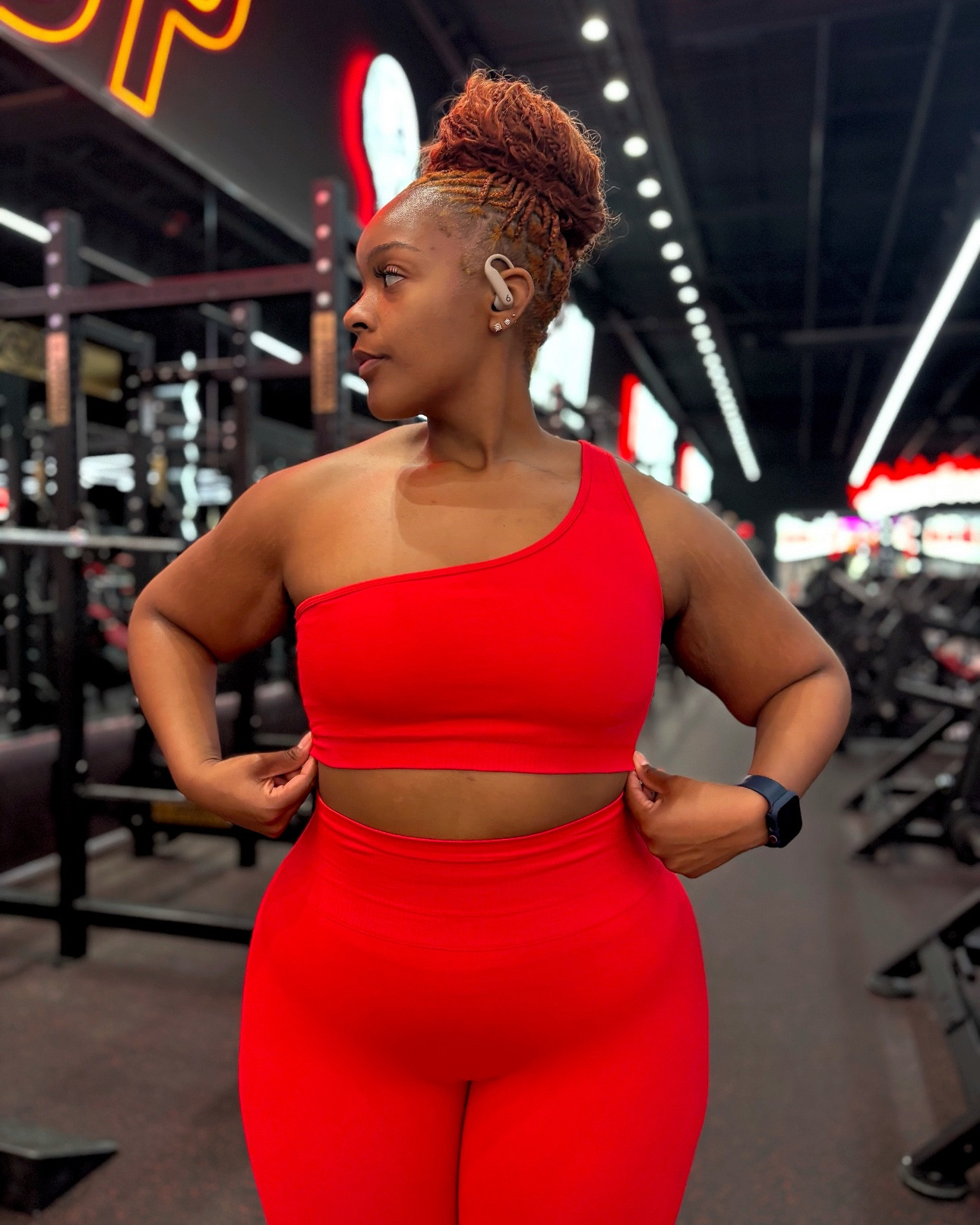 Women’s Best ❤️ 

Power Seamless One Shoulder Bra | Spicy Red 
Size - Large 

Power Seamless Leggings | Spicy Red 
Size - XL 

Crew Socks White - Large 

#LTKU #LTKActive #LTKPlusSize