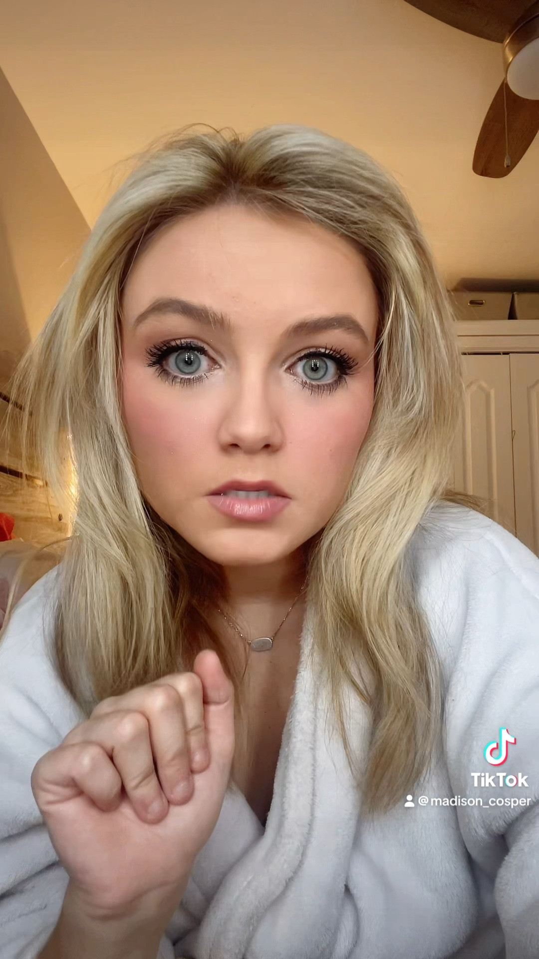 GRWM FOR CHURCH

#LTKBeauty #LTKStyleTip #LTKVideo