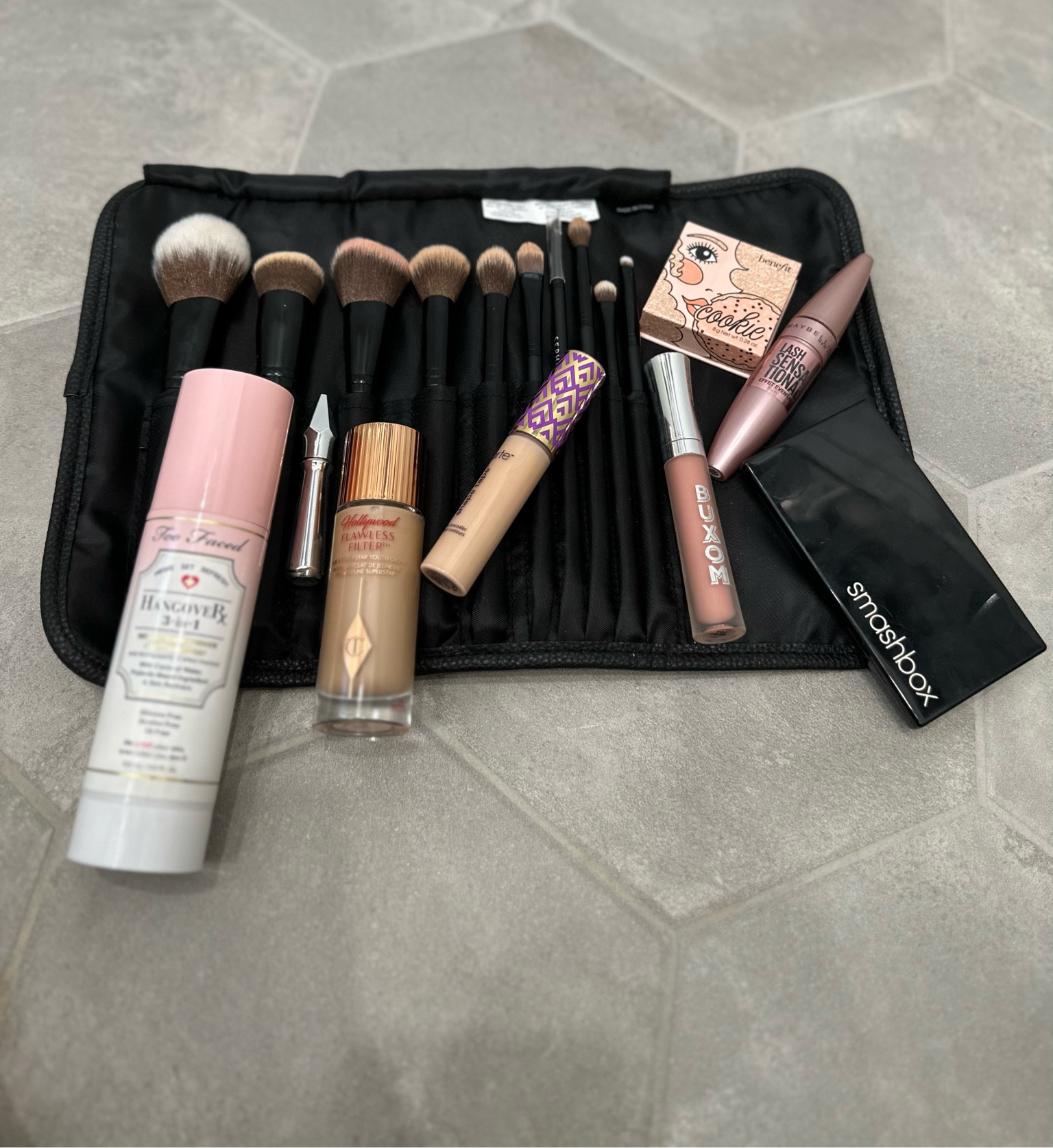 Quick easy 5 min makeup!! 

#LTKbeauty #LTKsalealert #LTKfindsunder100