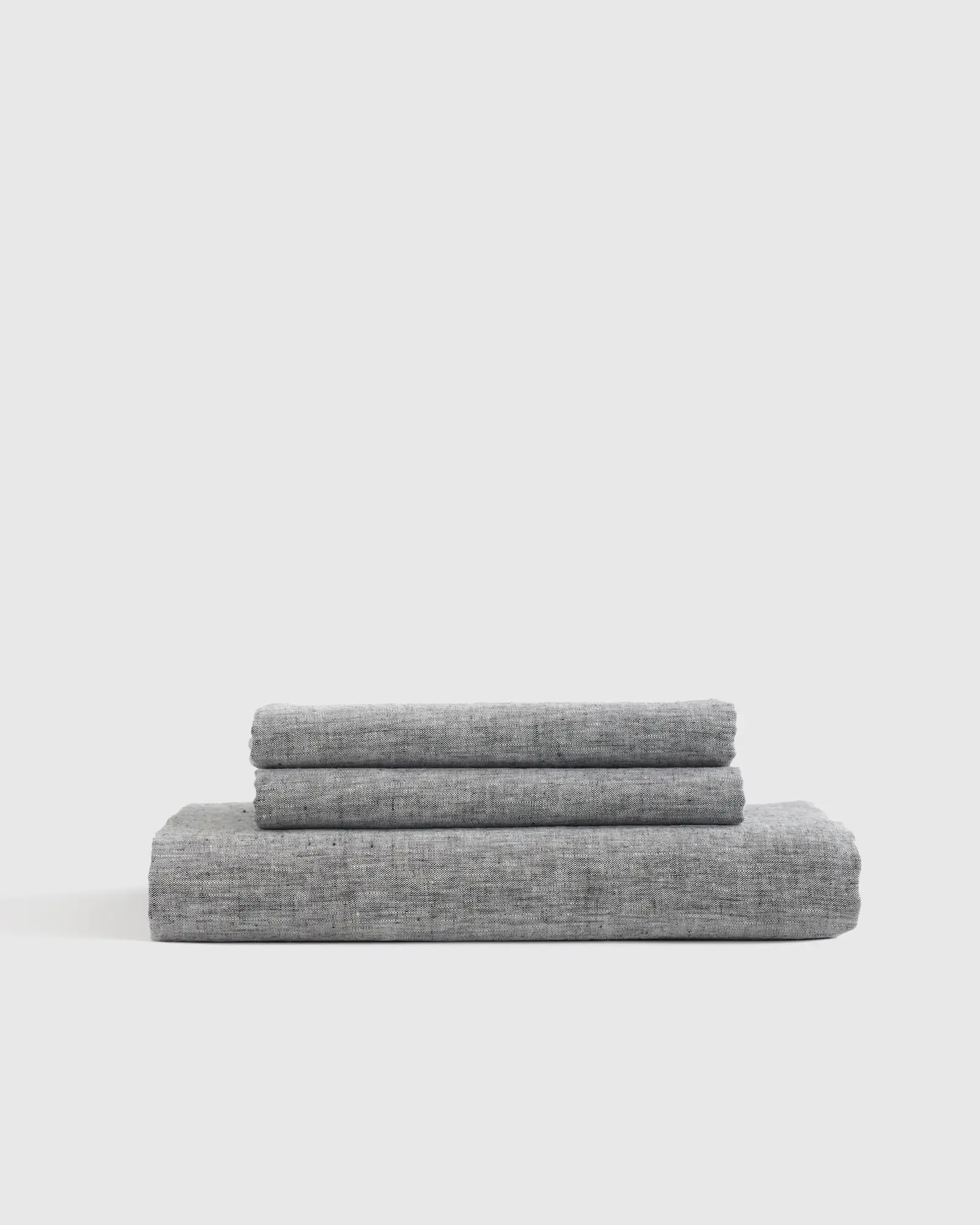 European Linen Chambray Fitted Sheet Set  in Charcoal | Quince