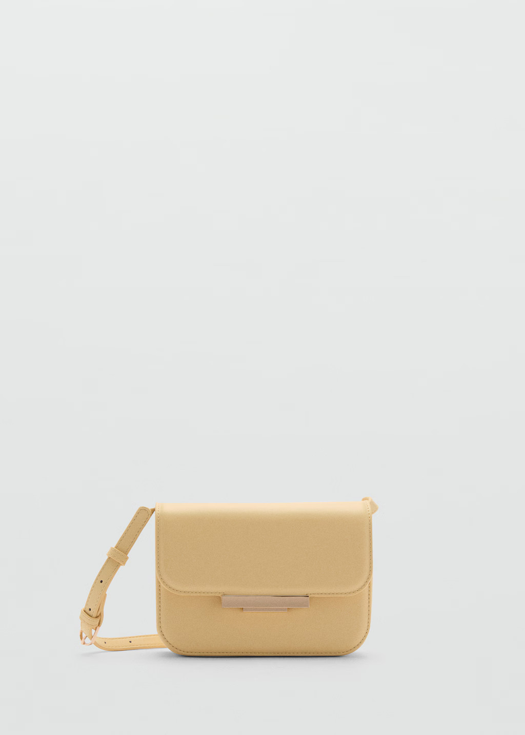 Crossbody bag with flap - Woman | MANGO USA | MANGO (US)