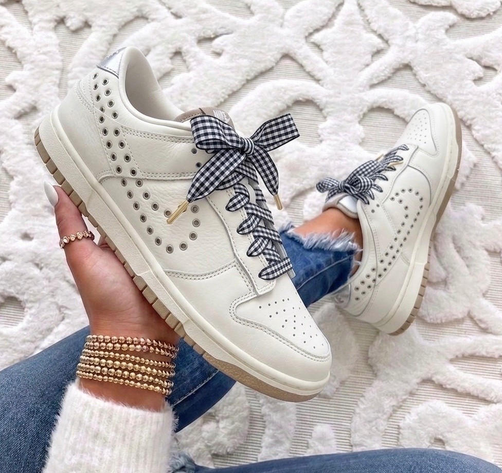 Nike dunk sneakers run true to size