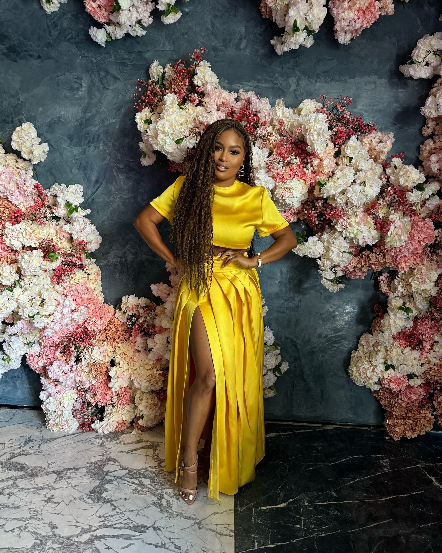 Draped in confidence and wrapped in purpose. When women unite, we don’t just break ceilings—we shatter them. 💥👑 #WomenOfImpact #QueenEnergy #EmpowerHer #impact13 
.
.
Outfit: @ellaelisque 
Shoes @tomford 
Hair @genesis_beauty__bar