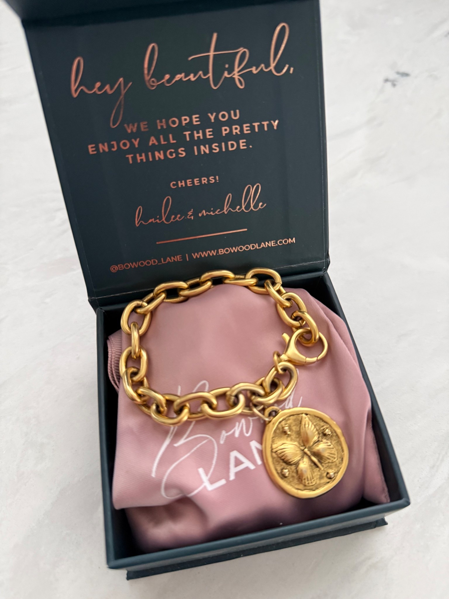 Bowood Lane Birthday Sale 🎉

50 pieces ~ 50% off
including this bracelet 




#LTKFestival #LTKSaleAlert #LTKmomlife