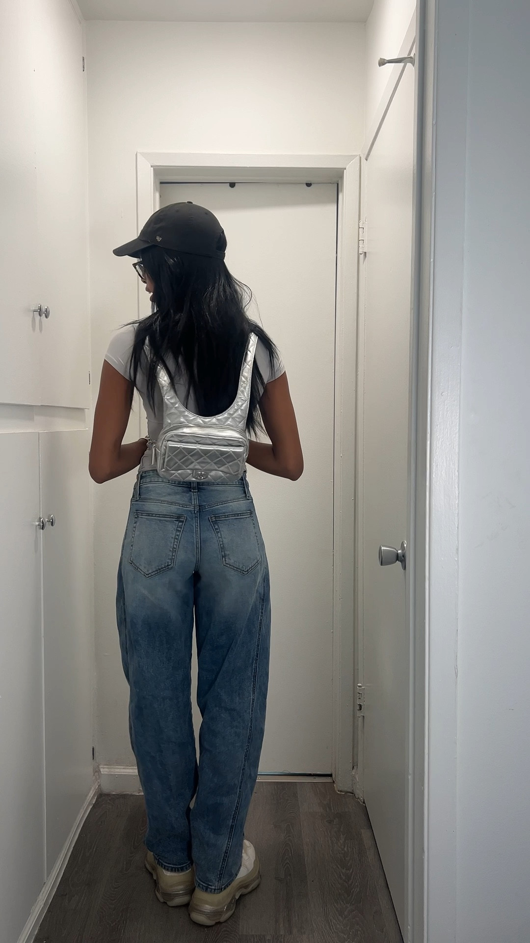 top is extra small
'called out low stretch' fashionnova jeans are a size 1 (run v large) 
shoes are size 40 (normally 9.5/10)


#LTKWorkwear #LTKStyleTip #LTKFindsUnder50