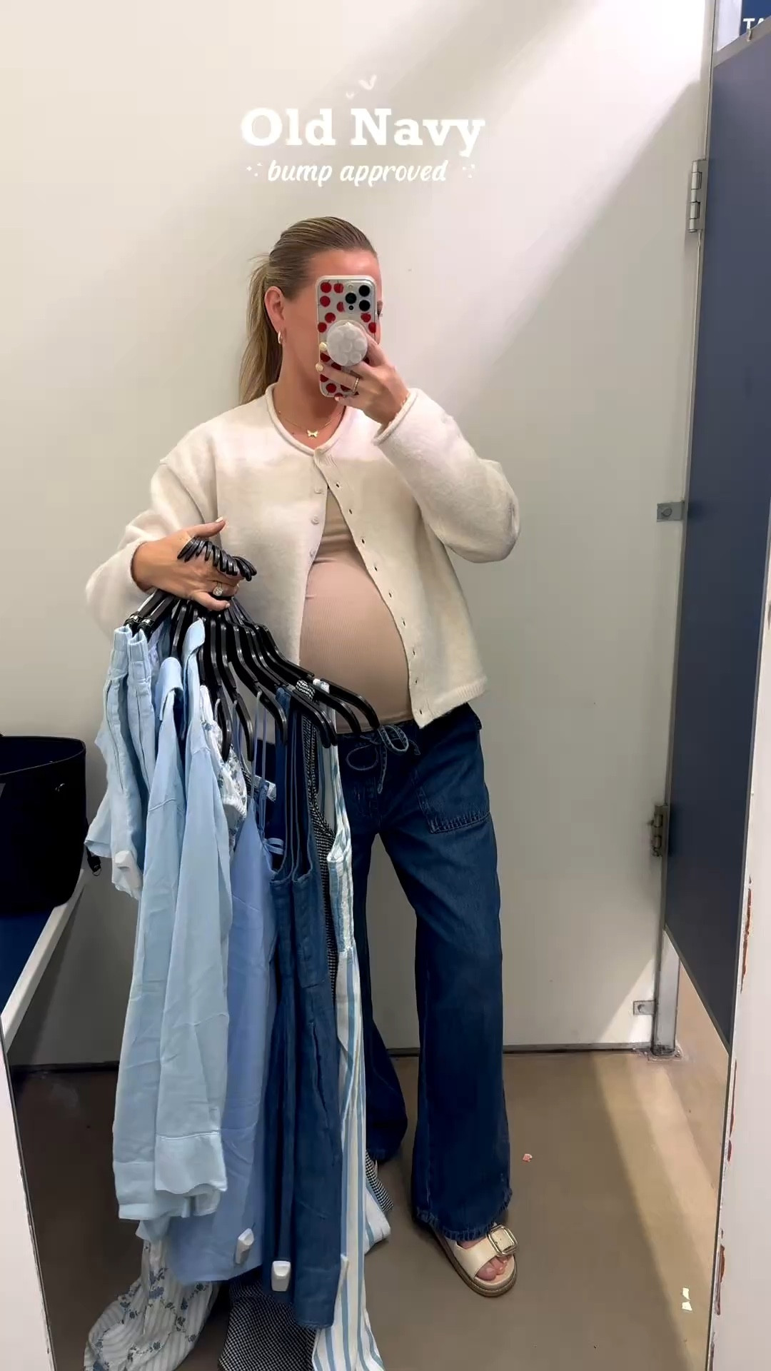 Old navy haul & 50% off!!!💙☀️Clearly I’m into the blues! 
Blue set wearing size medium, many colors available!!!!
Flower dress size small would need a medium 
Green and blue dress size medium
Size medium in blue Jean dress
Plaid dress size small
Blue and white dress small would need a medium 