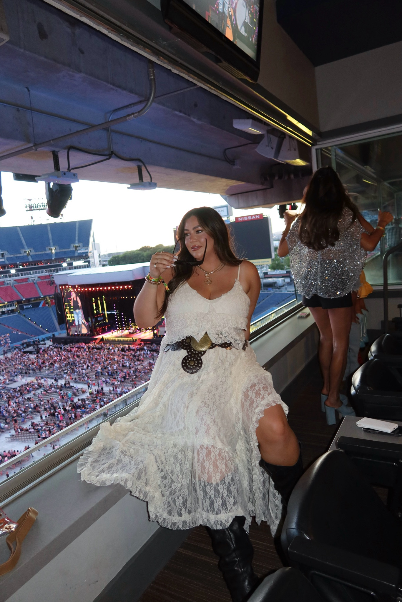 nashville cma outfit 🤎 wearing xl in both 

#LTKstyletip #LTKmidsize