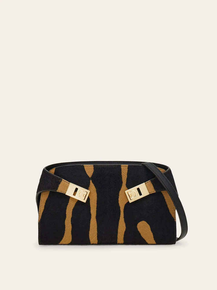 Hug mini crossbody bag | Ferragamo