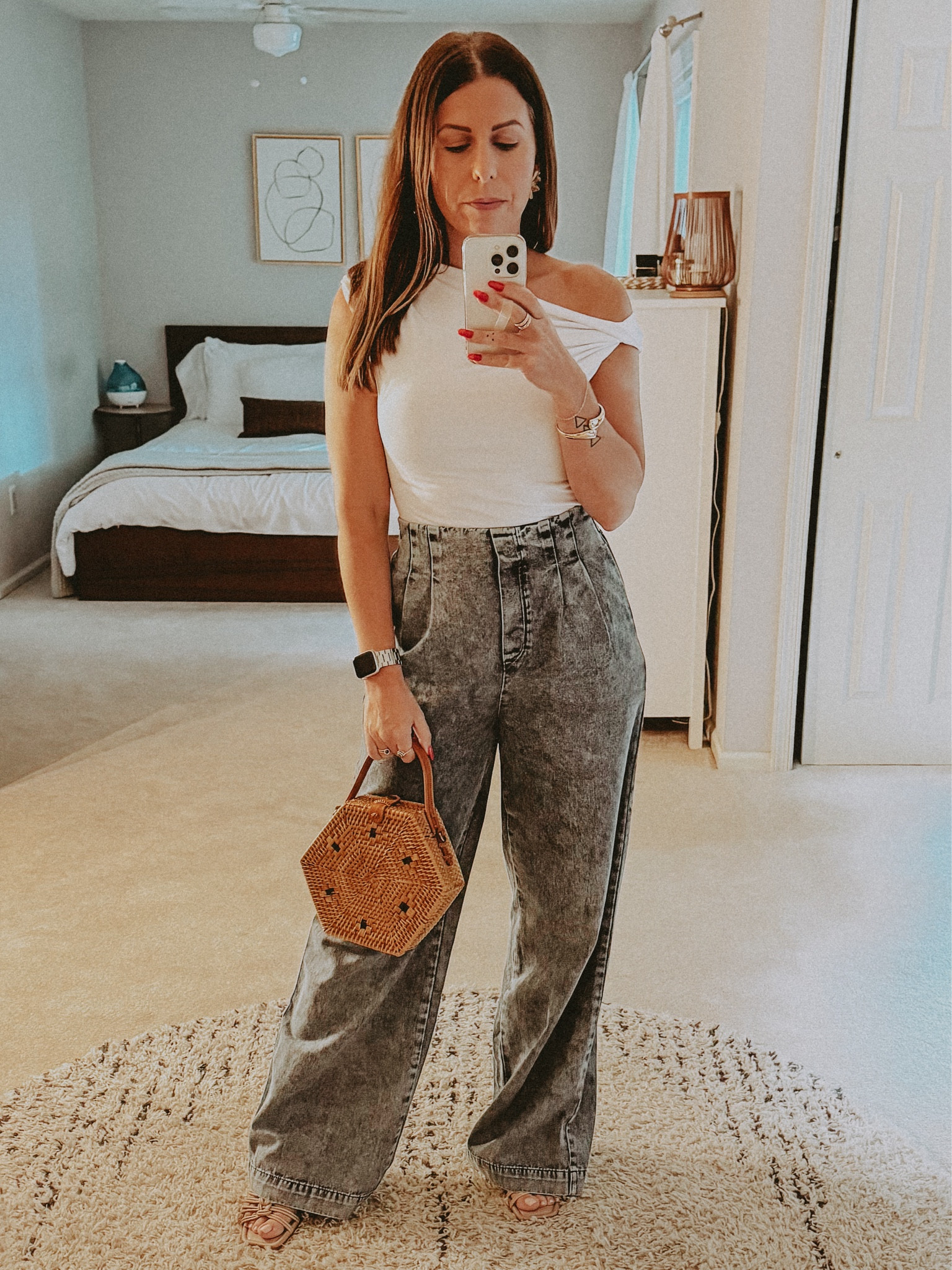 Date Night!
Jeans are from Alicia DiMichele
Earrings are old H&M
Purse is old TJ Maxx