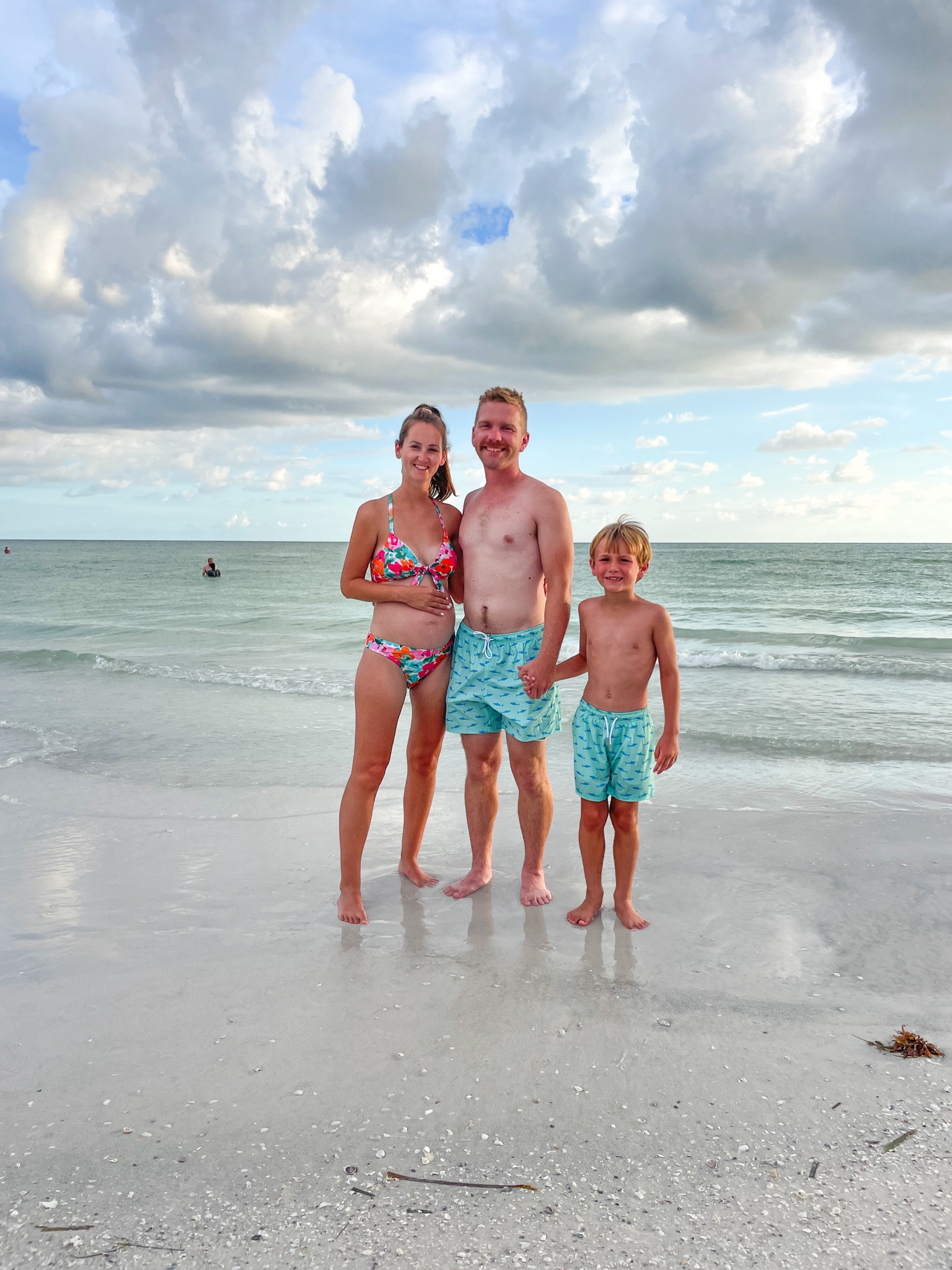 Last beach photo we took at the beach in Florida ☀️🌊❤️

#LTKFamily #LTKBump #LTKSwim