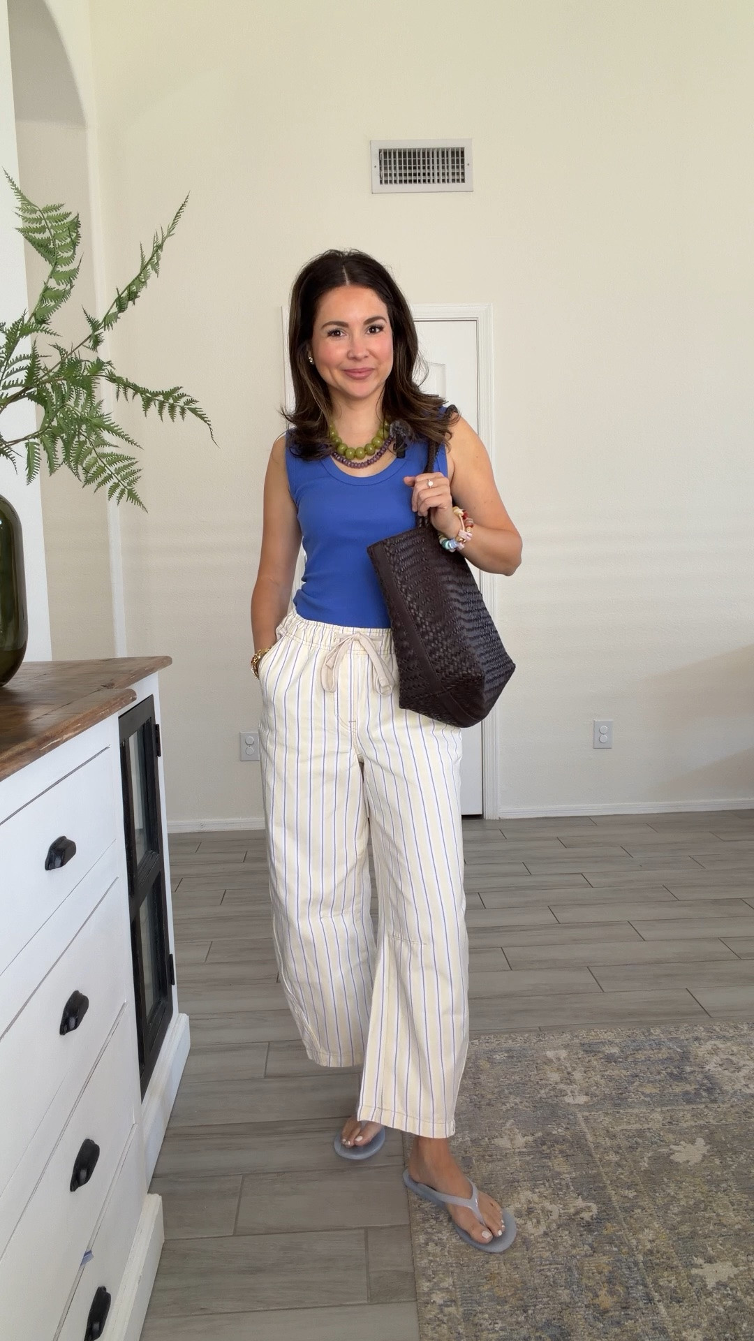 Easy, breezy, done. This combo is giving everything it’s supposed to give ✨ all linked below!”

Top XS
Pants xsp

#LTKgrwm #LTKootd #LTKPetite