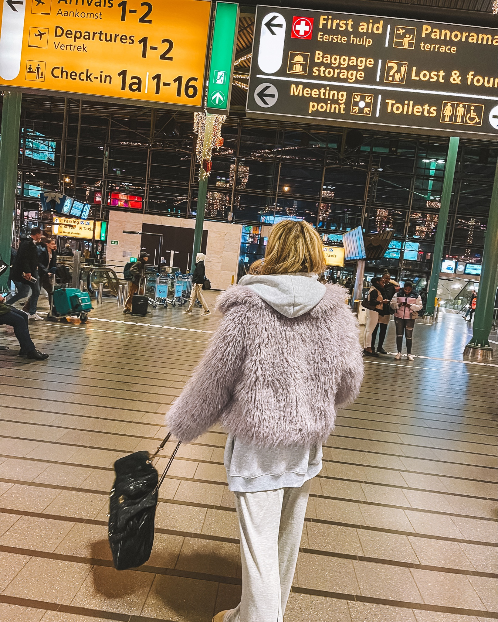 Fluffy forever jackets ☁️☁️ don’t forget to swipe for my twinnies look ;)
Enjoy wearing these amazing cute ones!!  xoxo mardy & esme 
We linked also a similar amazing pants and our black forever oversized bag 😘😘
.
Faux fur, lilac jacket, bershka, asos, prettylittlething, teddy jacket, shaggy coat, winter coat 

#LTKStyleTip #LTKU #LTKFindsUnder100