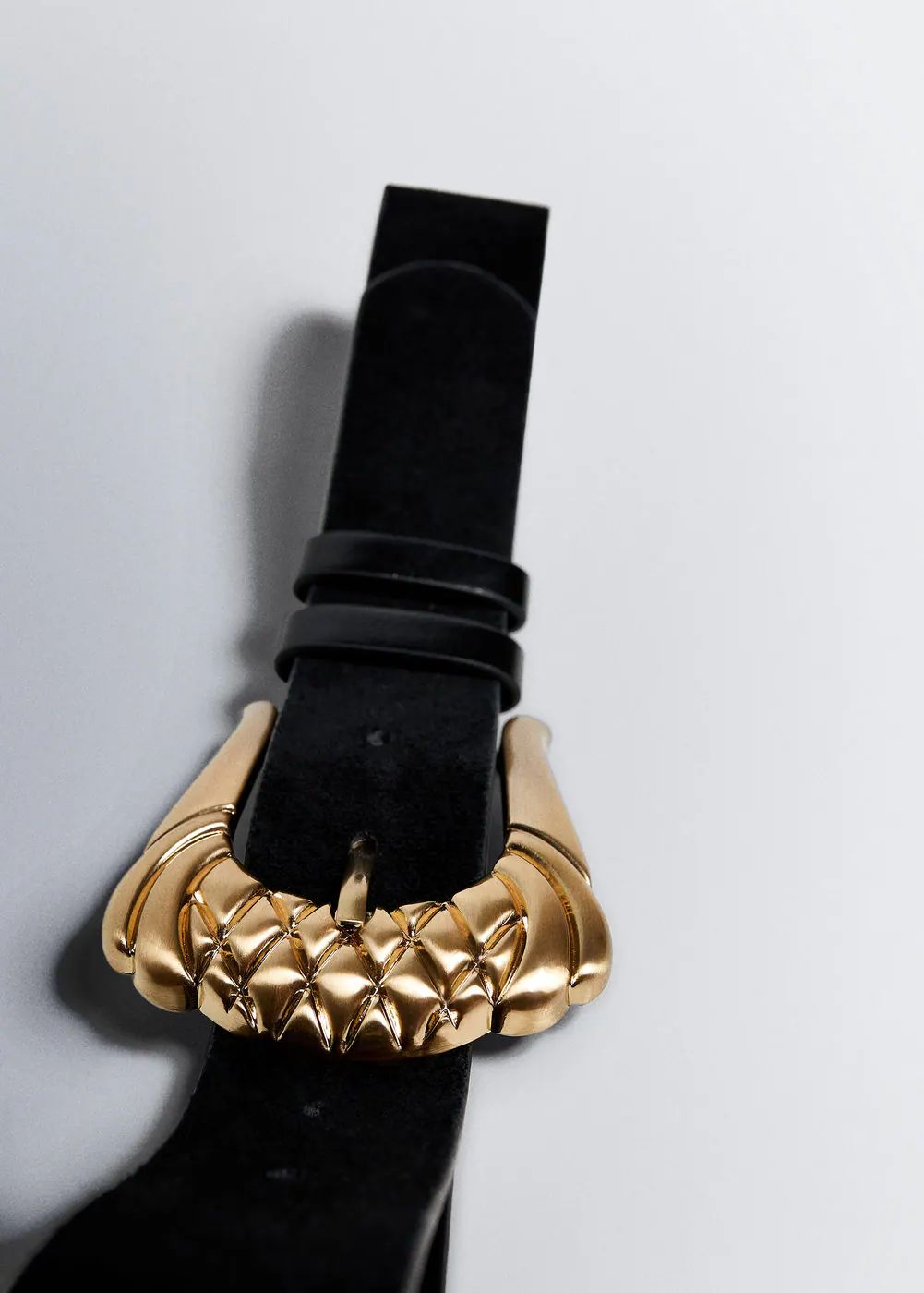 Embossed buckle leather belt -  Women | Mango USA | MANGO (US)