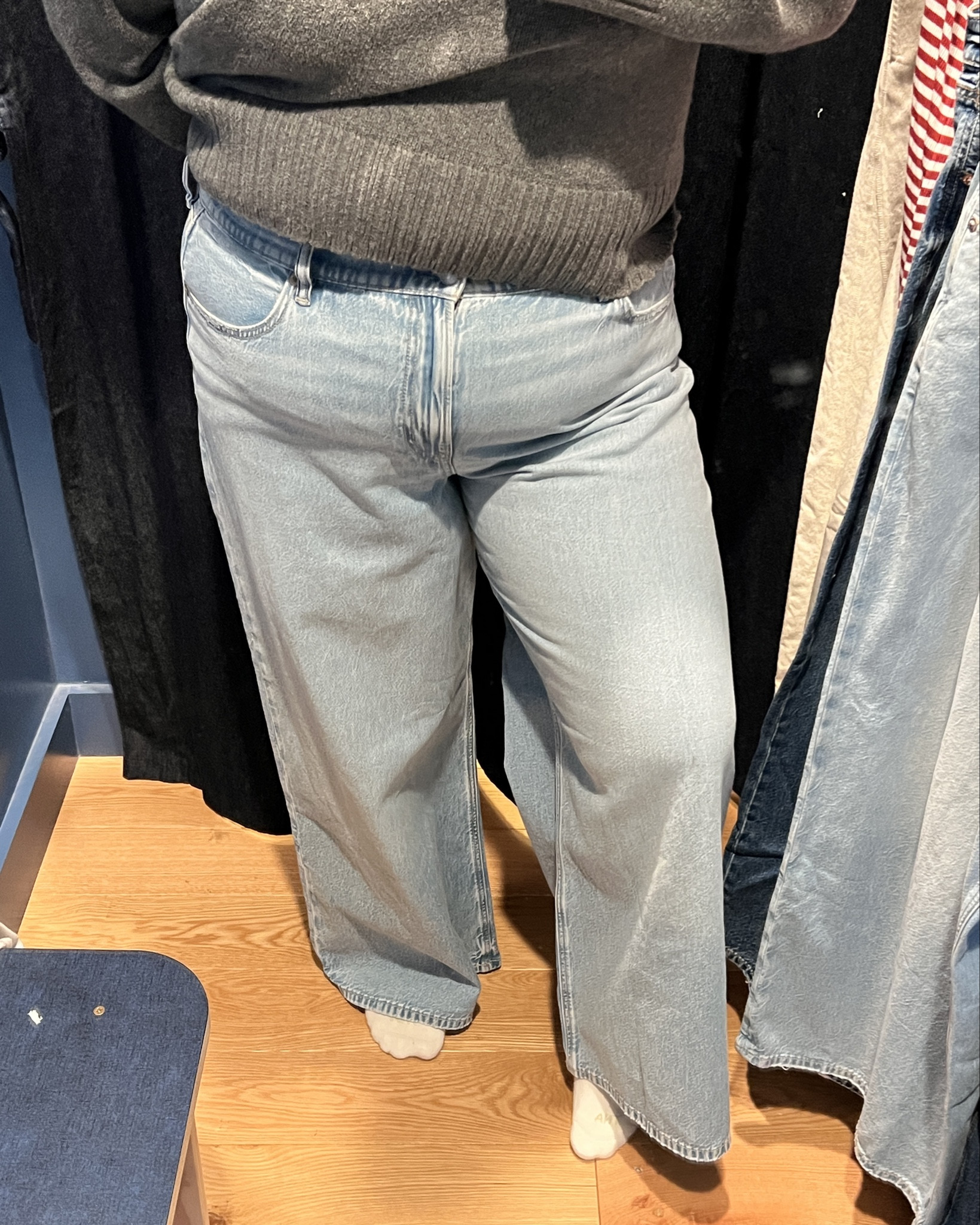 AE Strigid Low-Rise Ultra Wide-Leg Jean. 
Had been eyeing them online so had to go try on in store.

Wearing a size 16R in photo- fit snug around my apron belly. Size 18 was too big so took the 16. On sale online not in store

#LTKStyleTip #LTKMidsize #LTKSaleAlert