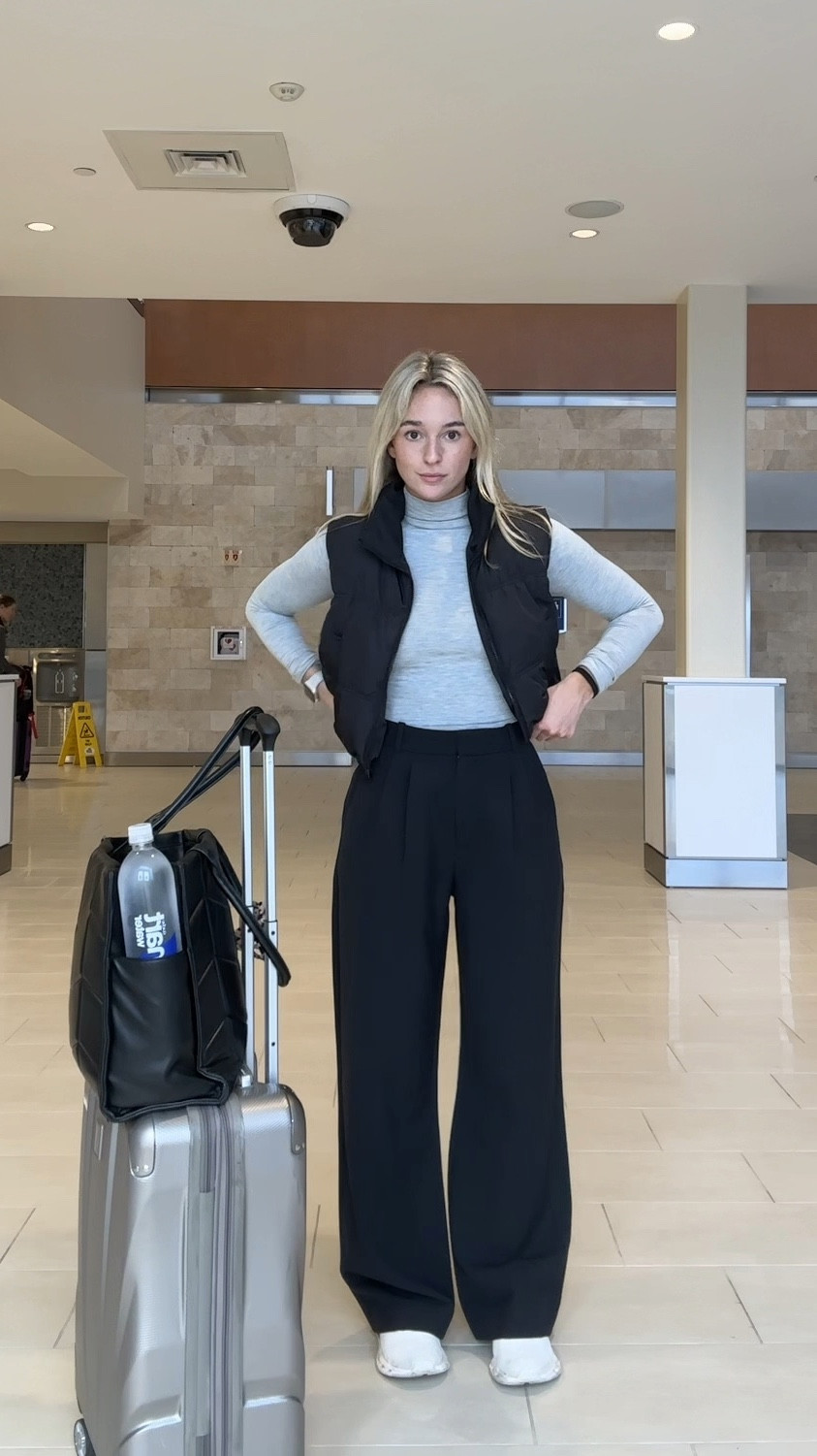 A travel fit appropriate to run into colleagues in 👏