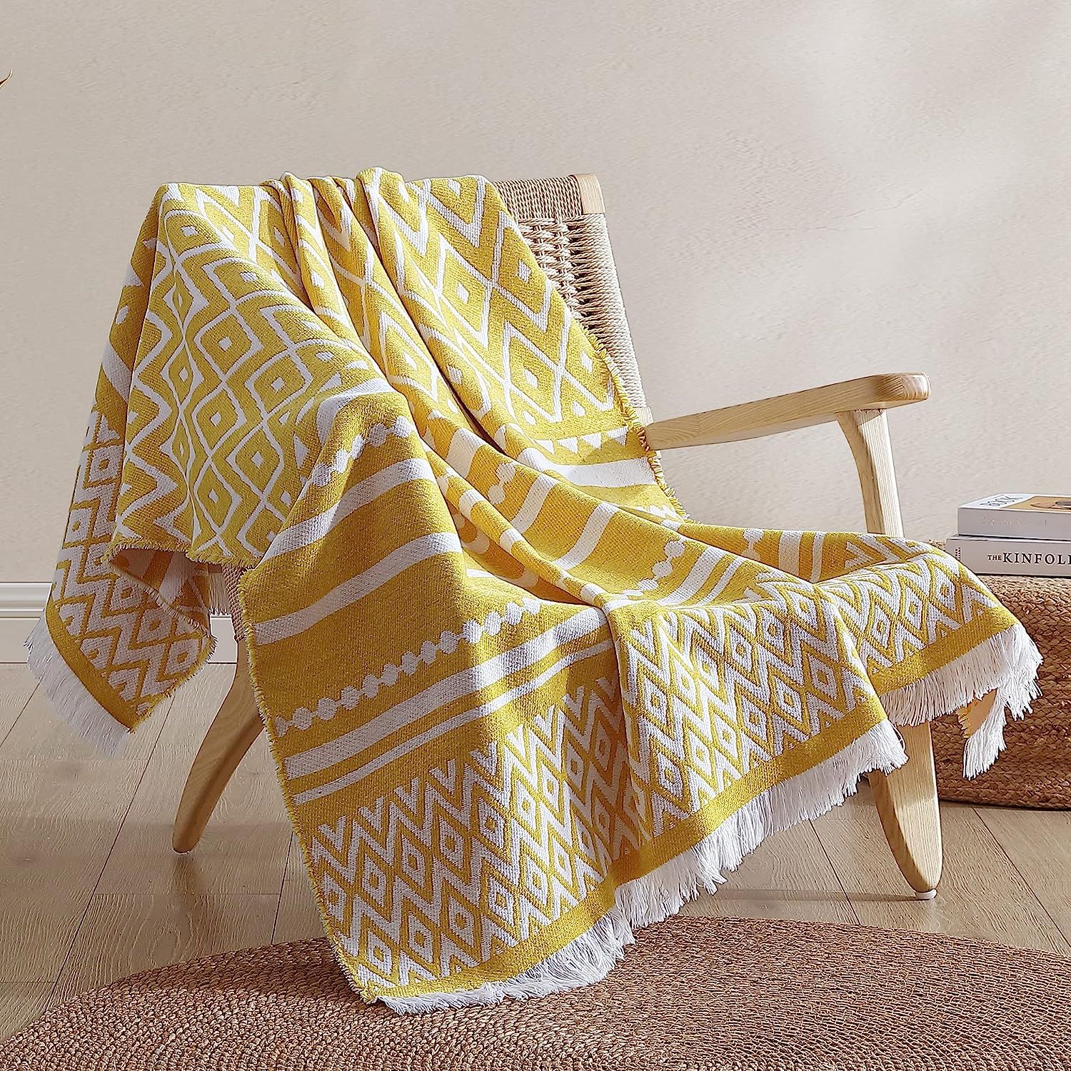 Amélie Home Chenille Jacquard Woven Throw Blanket, Retro Decorative Boho Design with Delicate Ta... | Amazon (US)