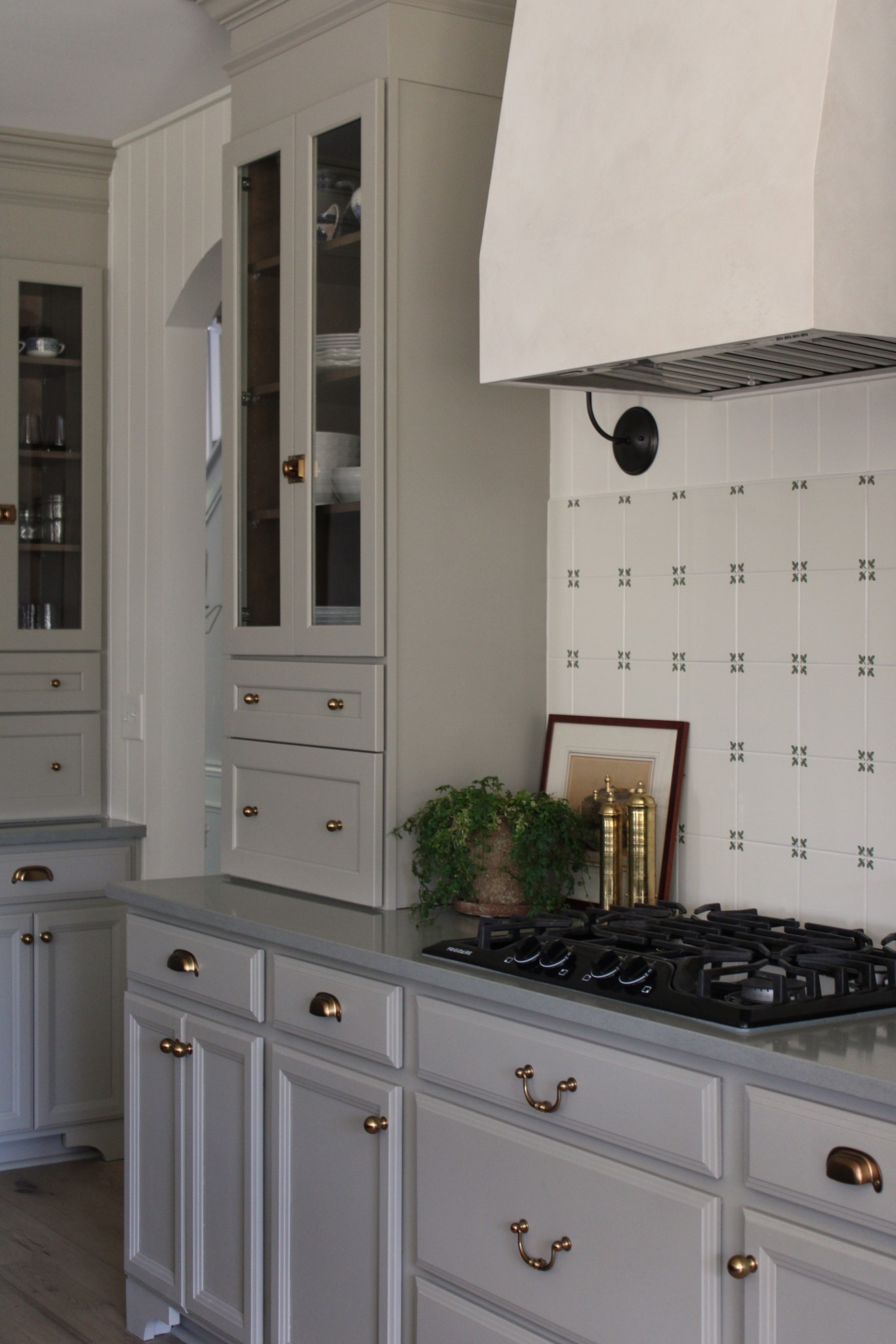 Heritage brass hardware, new hardware, kitchen makeover, vintage brass, vintage modern 

#LTKHome