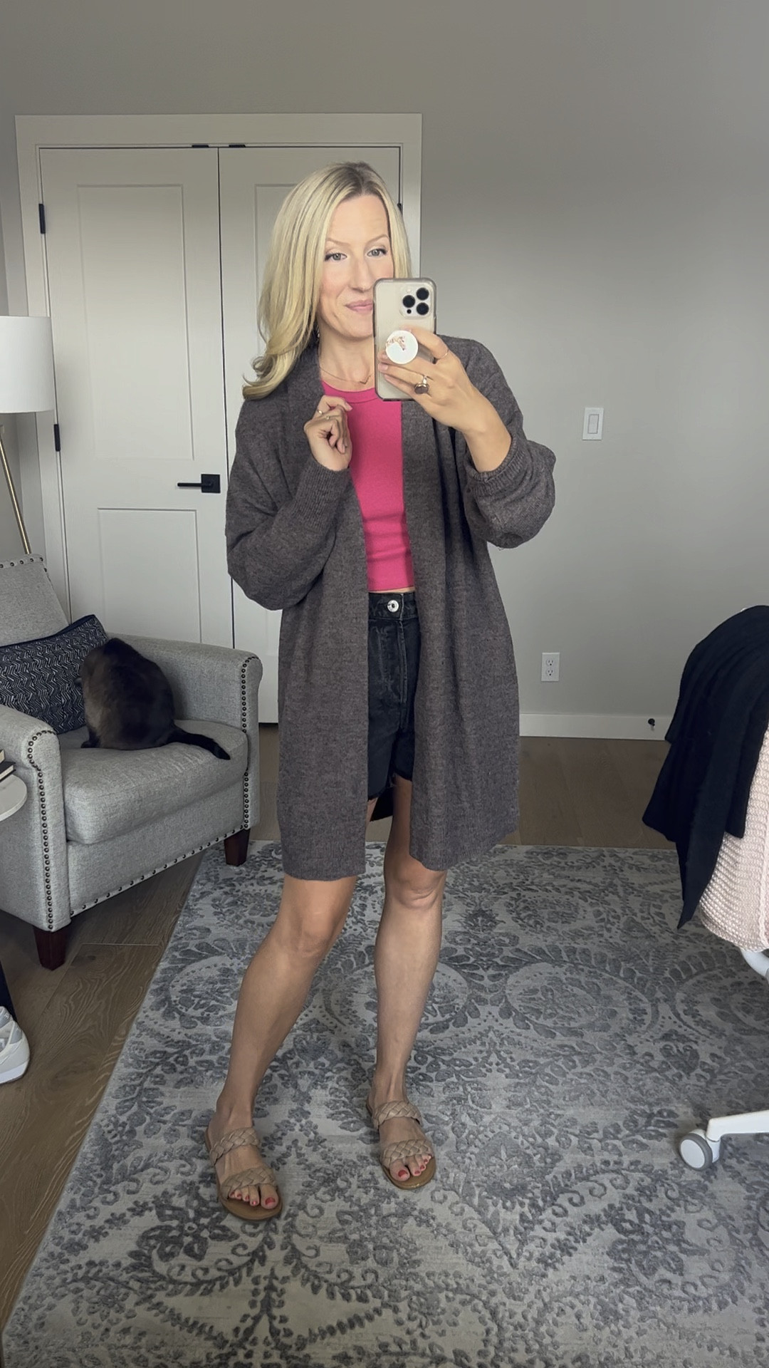 This pretty cashmere cardigan is the perfect fall sweater! It’s duster length is perfect for layering and keeping cozy.

#LTKstyletip #LTKunder100 #LTKFind