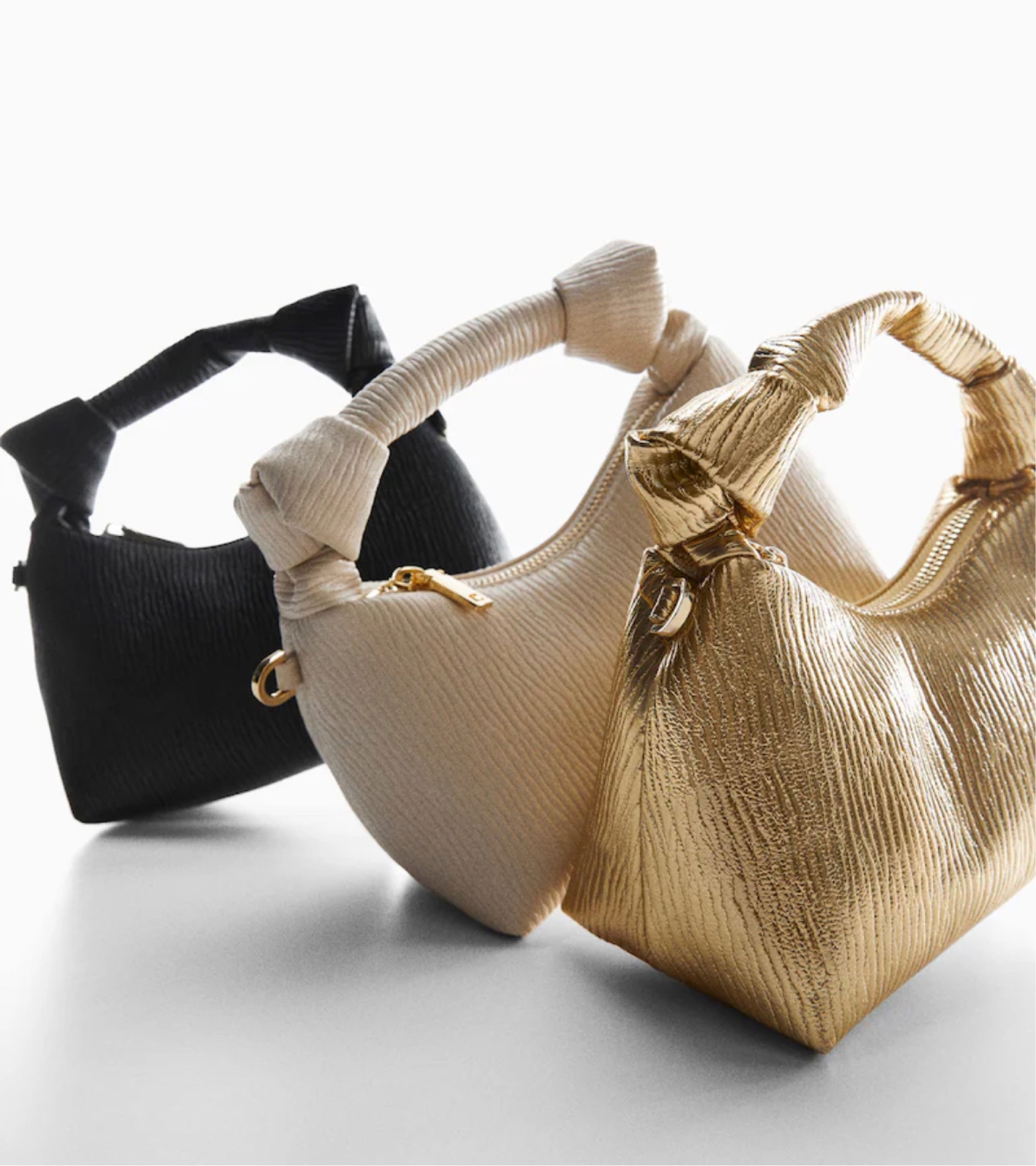 Cute little under $50 bag for day or night 

#LTKitbag #LTKfindsunder50