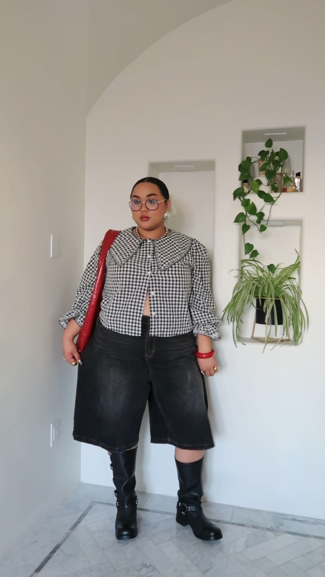 Styling my Steve Madden riding boots❤️ I’m wearing…

• top: 2X
• shorts: 2X 
• boots: US 10 


#LTKStyleTip #LTKGiftGuide #LTKPlusSize