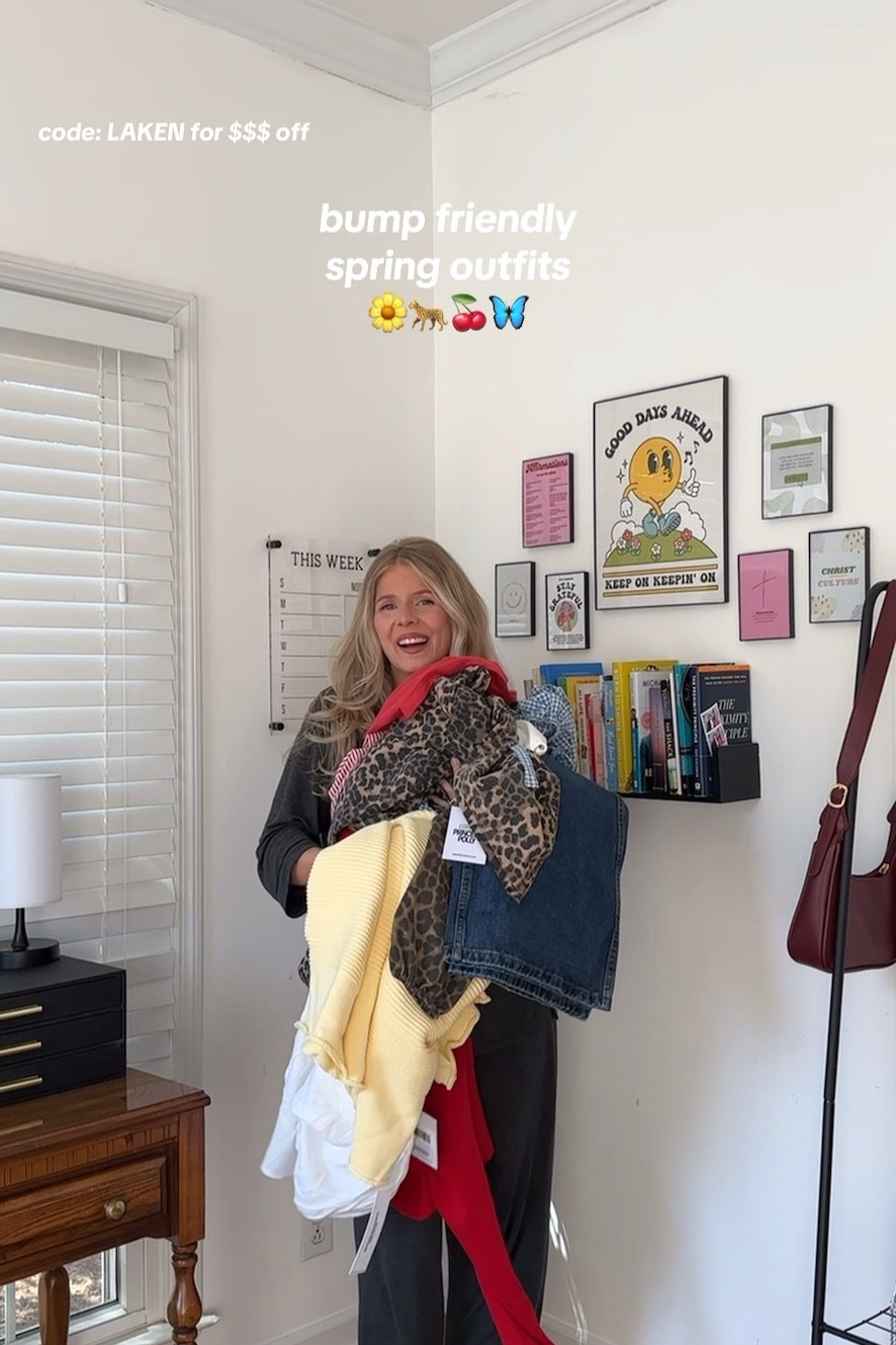  code: LAKEN for $$$ off
SIZES:
1st outfit: S/M in top + US 6 in jeans
2nd outfit: S/M in set
3rd outfit: US 4 in top and US 6 in jeans 
4 outfit: US 4 in top + US 4 in pants 

#LTKBump #LTKSaleAlert #LTKSeasonal