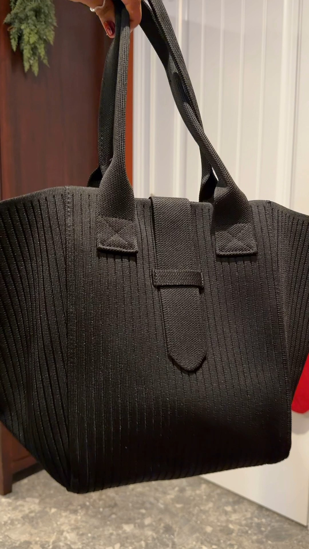 I loveeee this cute black tote! The shape and ribbed style are so trendy and goes with any outfit! AND it fits so much! 

#LTKmomlife #LTKCyberWeek #LTKGiftGuide