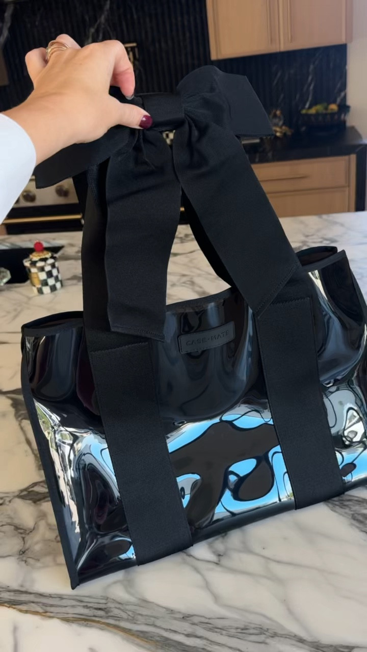 This is on deal today!! Grab it now!! Perfect beach bag!


#LTKSwim #LTKmomlife #LTKSeasonal