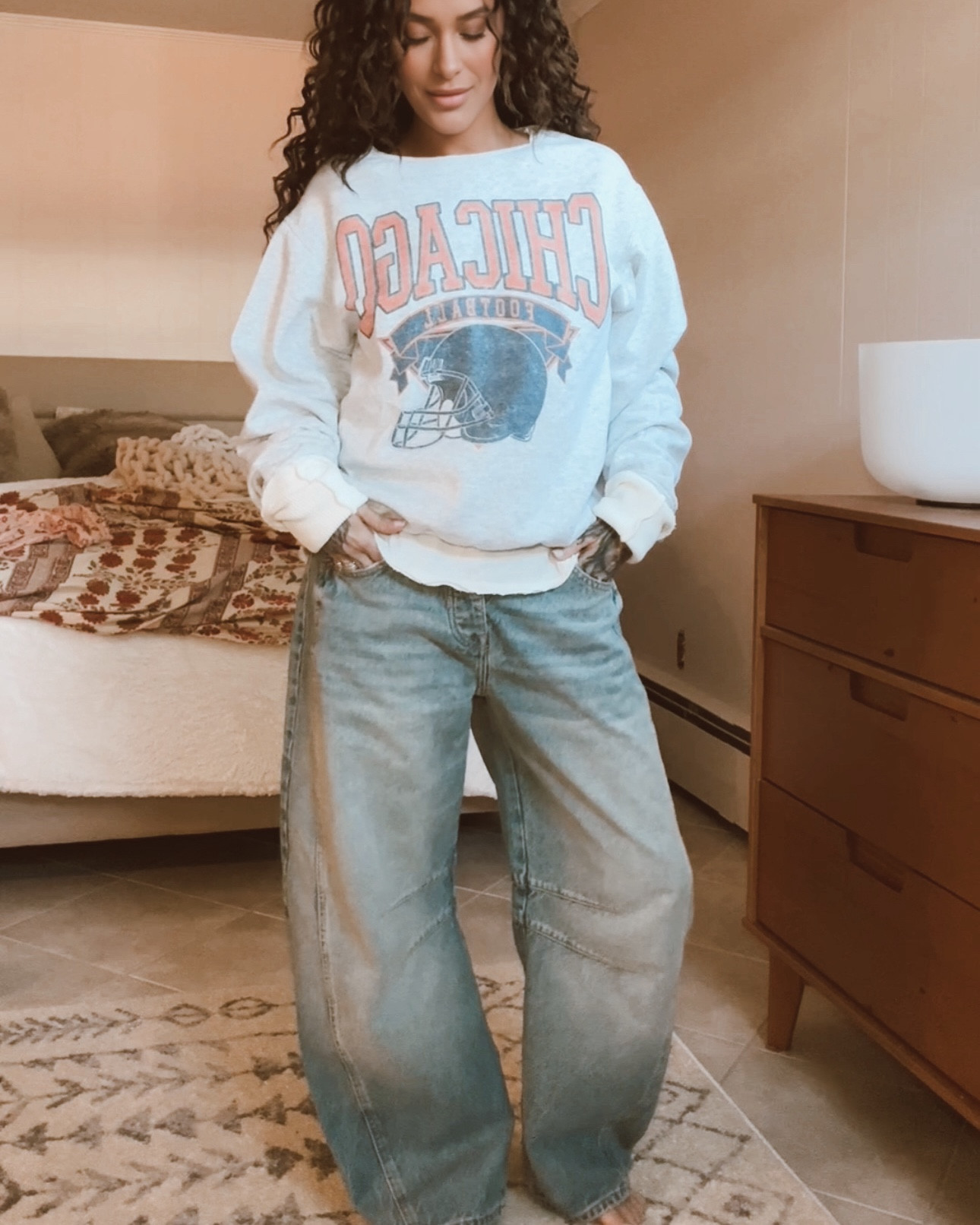 Casual Weekend Outfit | Fall Outfit | Barrel Jeans | Free People 

#LTKStyleTip #LTKOver40 #LTKBeauty