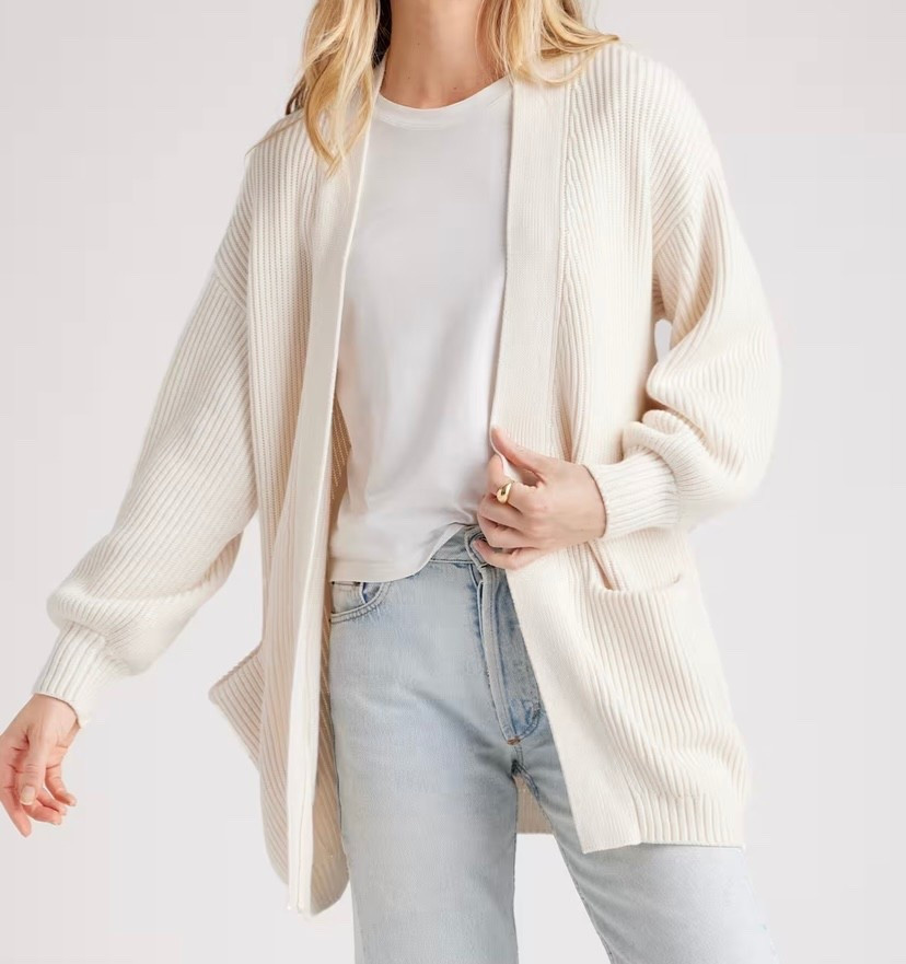I love a big baggy cardigan and this color is perfection 